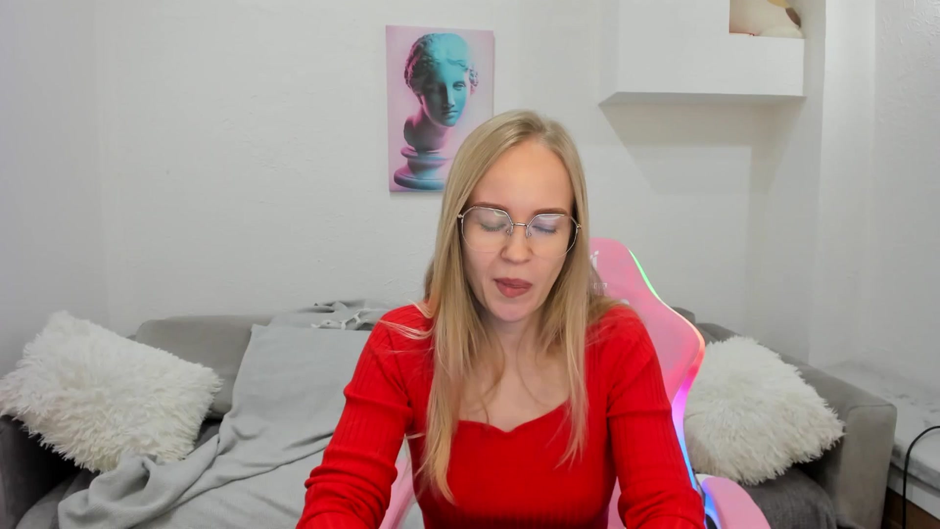 Gallery image thumbnail from Angel_Kristy's myfreecams stream on, 01/29/2025, 06:10 image 7 of 20