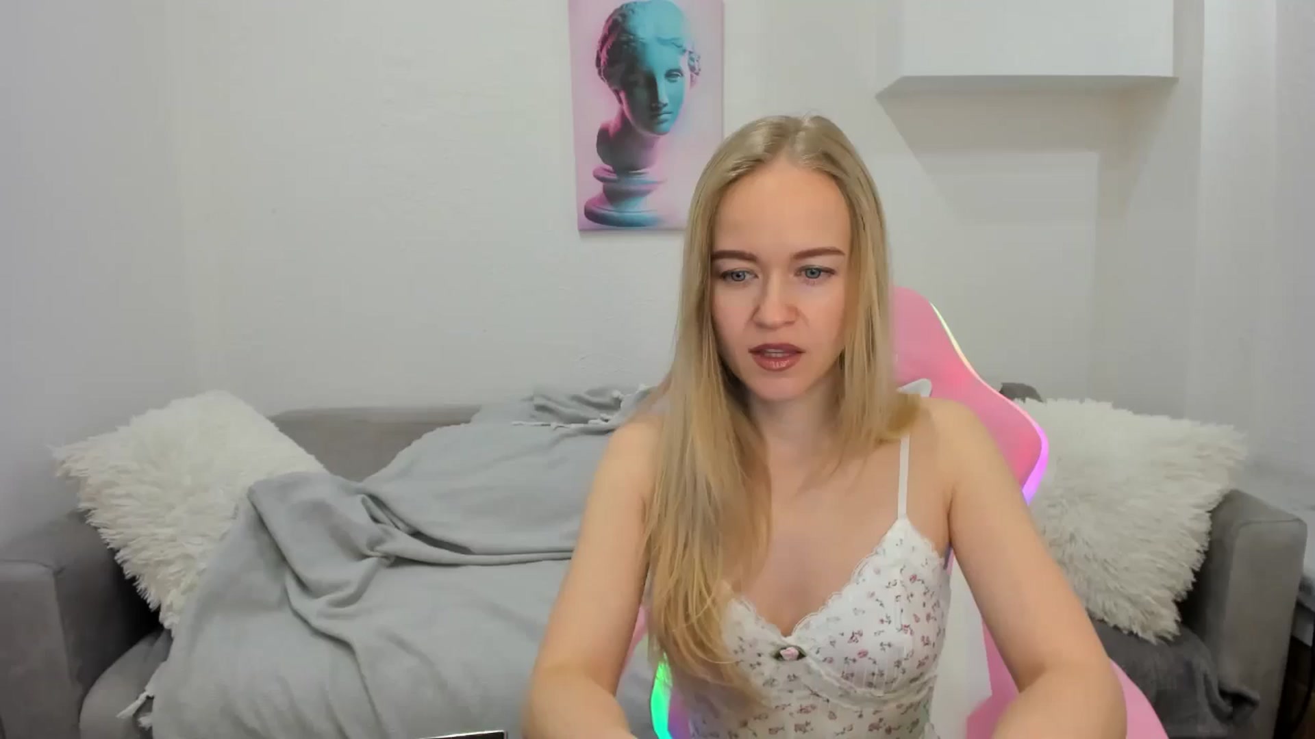 Gallery image thumbnail from Angel_Kristy's myfreecams stream on, 01/30/2025, 01:58 image 19 of 20