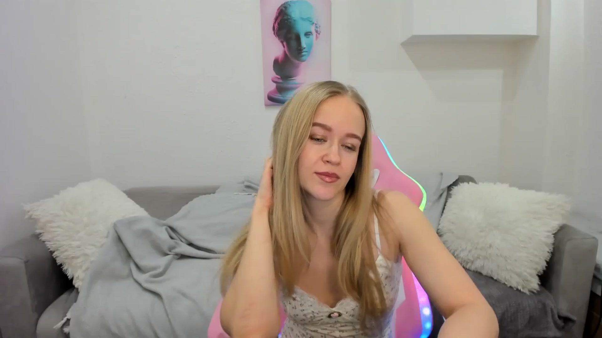 Gallery image thumbnail from Angel_Kristy's myfreecams stream on, 01/30/2025, 01:58 image 6 of 20