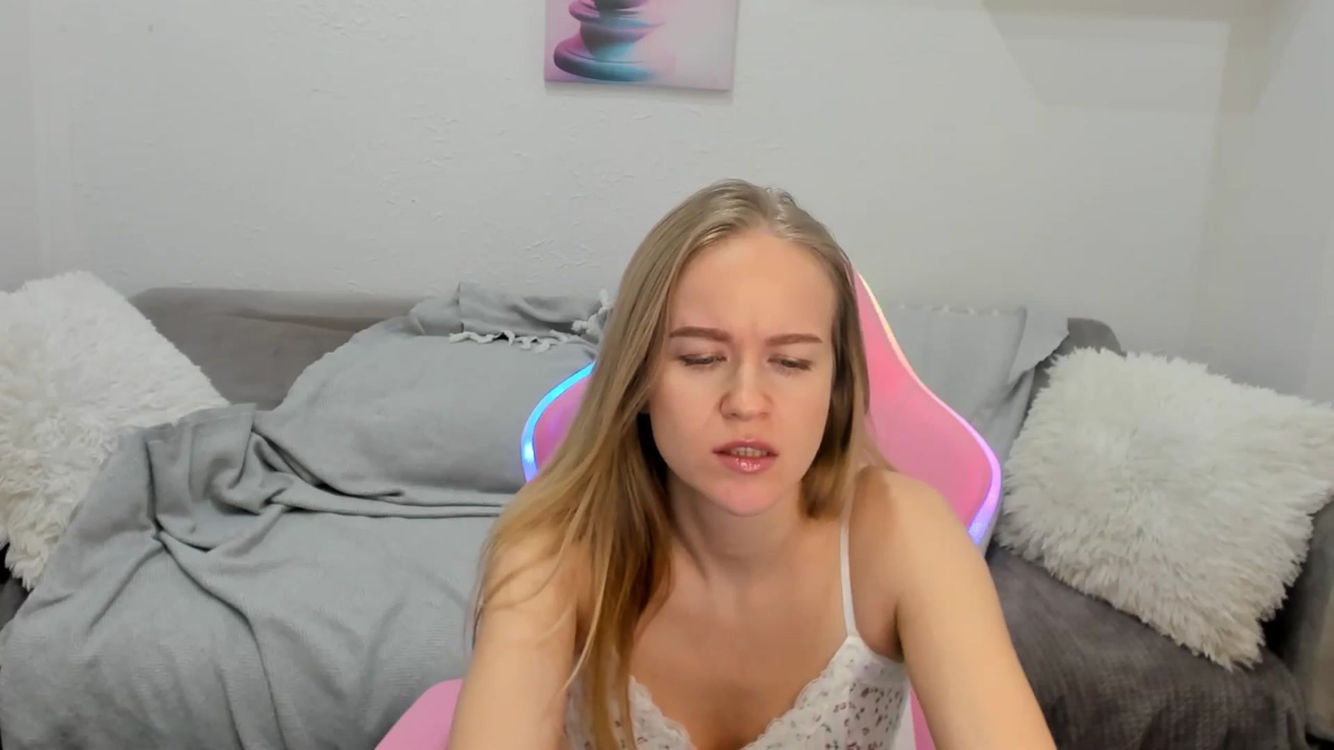 Gallery image thumbnail from Angel_Kristy's myfreecams stream on, 01/30/2025, 04:40 image 12 of 20