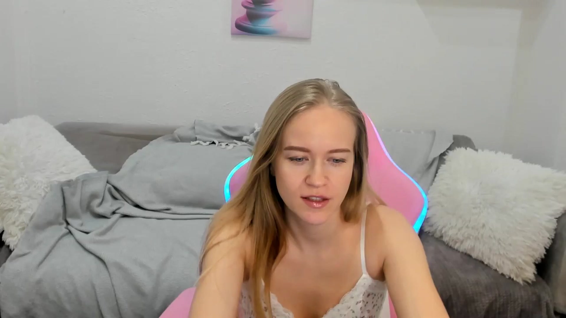 Gallery image thumbnail from Angel_Kristy's myfreecams stream on, 01/30/2025, 04:40 image 11 of 20