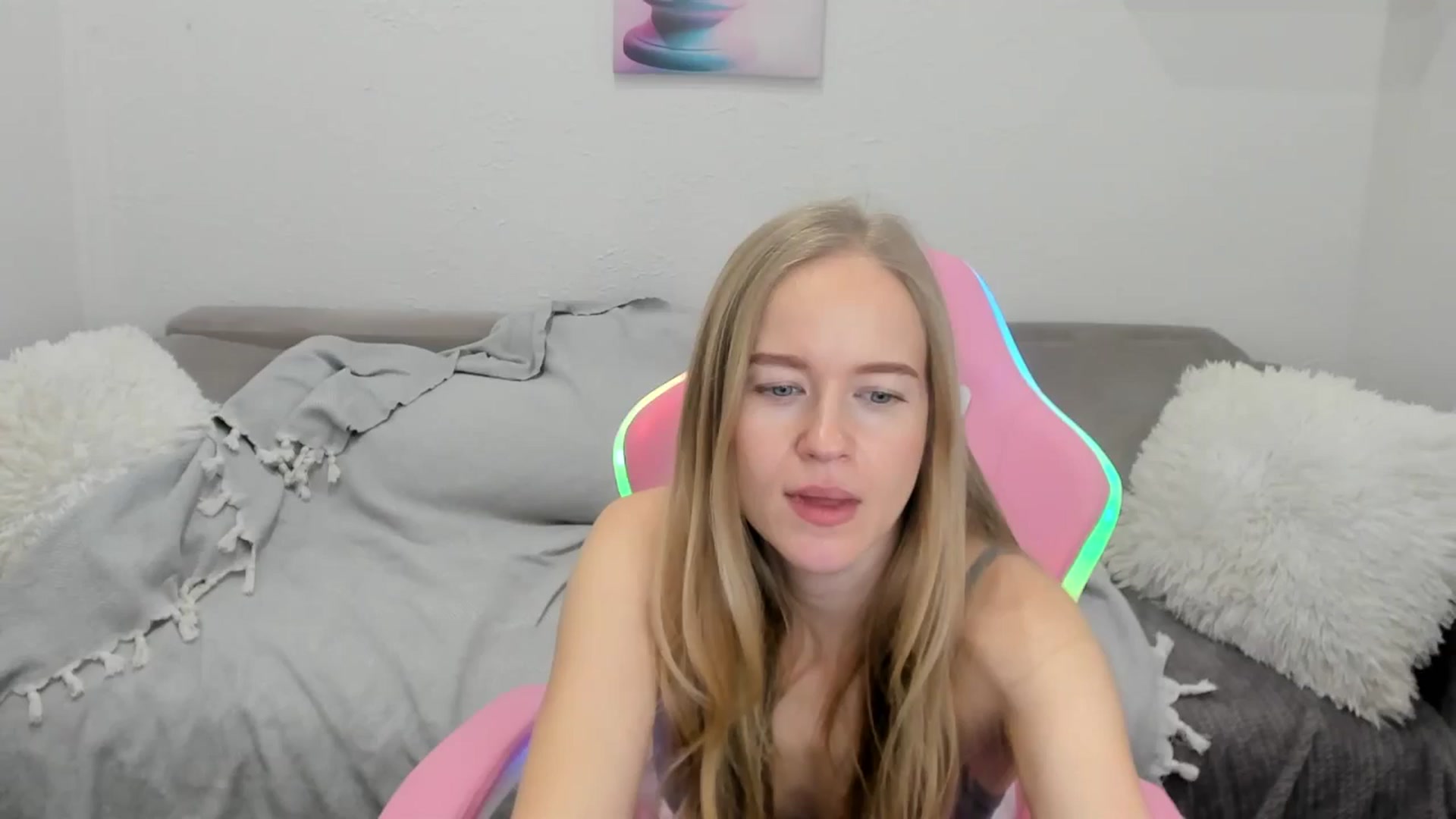 Gallery image thumbnail from Angel_Kristy's myfreecams stream on, 02/03/2025, 04:04 image 1 of 20
