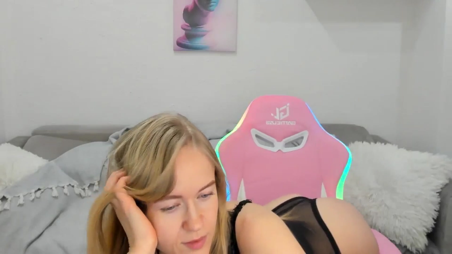 Gallery image thumbnail from Angel_Kristy's myfreecams stream on, 02/04/2025, 06:47 image 19 of 20