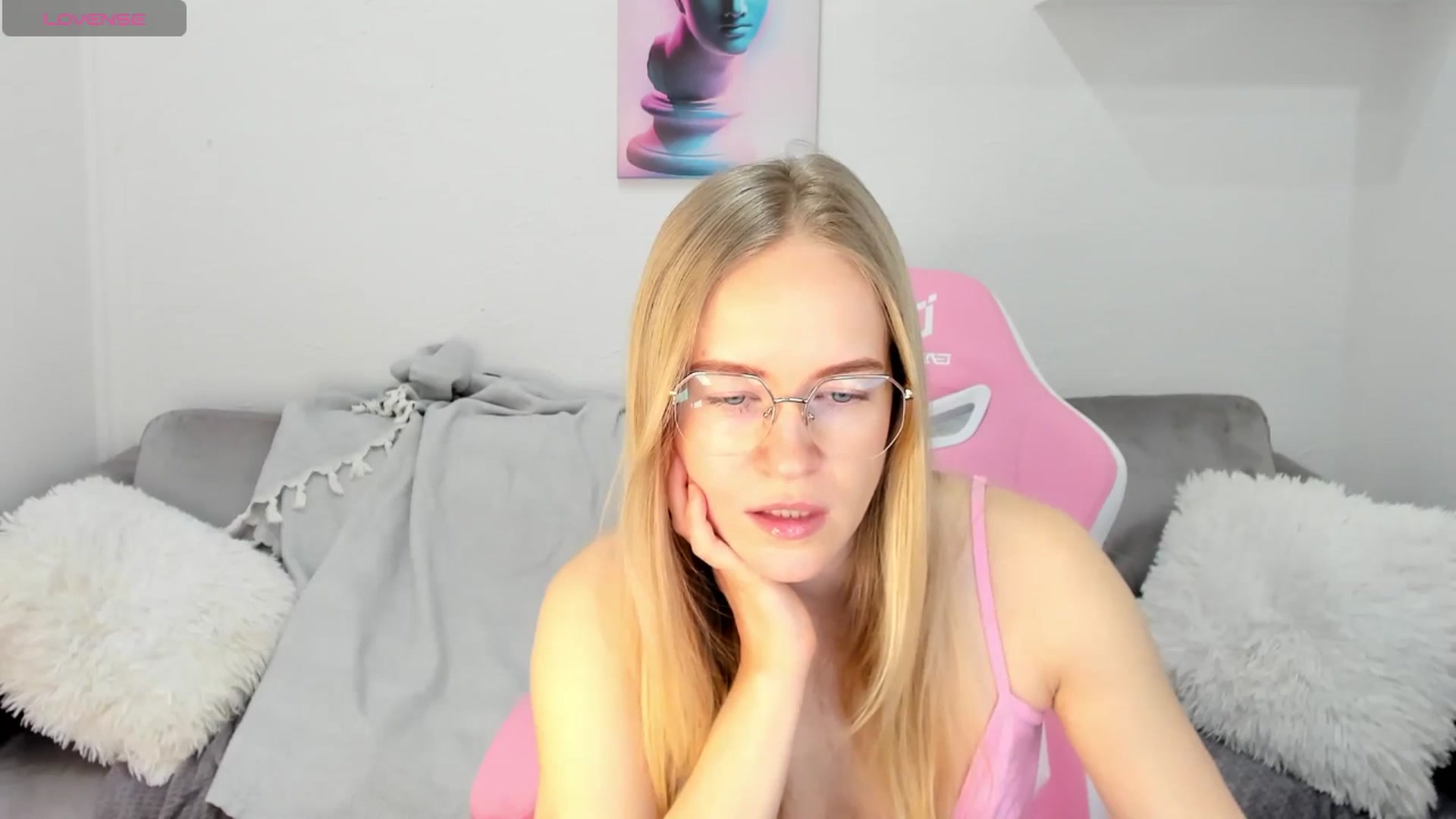 Gallery image thumbnail from Angel_Kristy's myfreecams stream on, 02/07/2025, 03:10 image 6 of 20