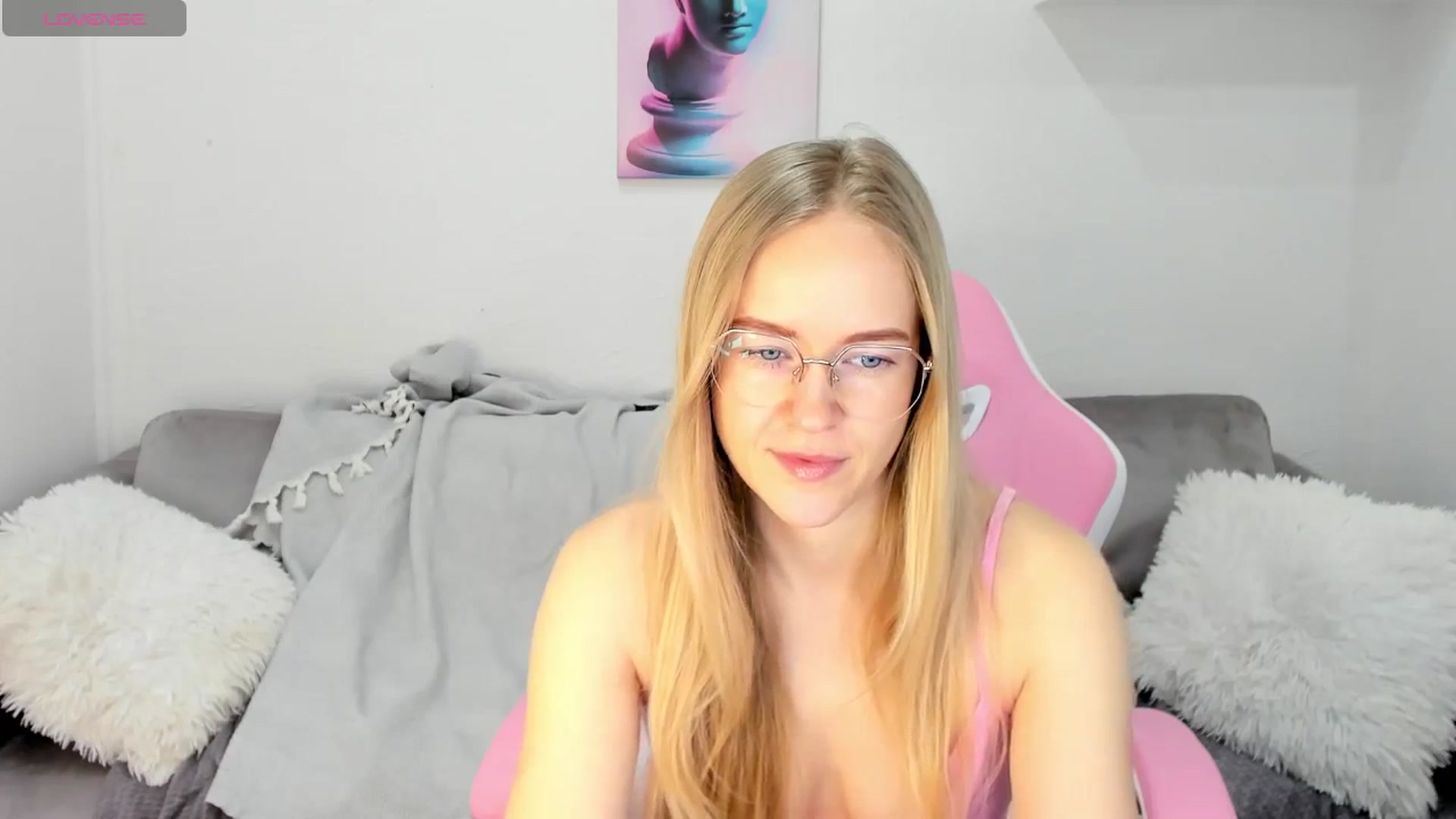 Gallery image thumbnail from Angel_Kristy's myfreecams stream on, 02/07/2025, 03:10 image 5 of 20
