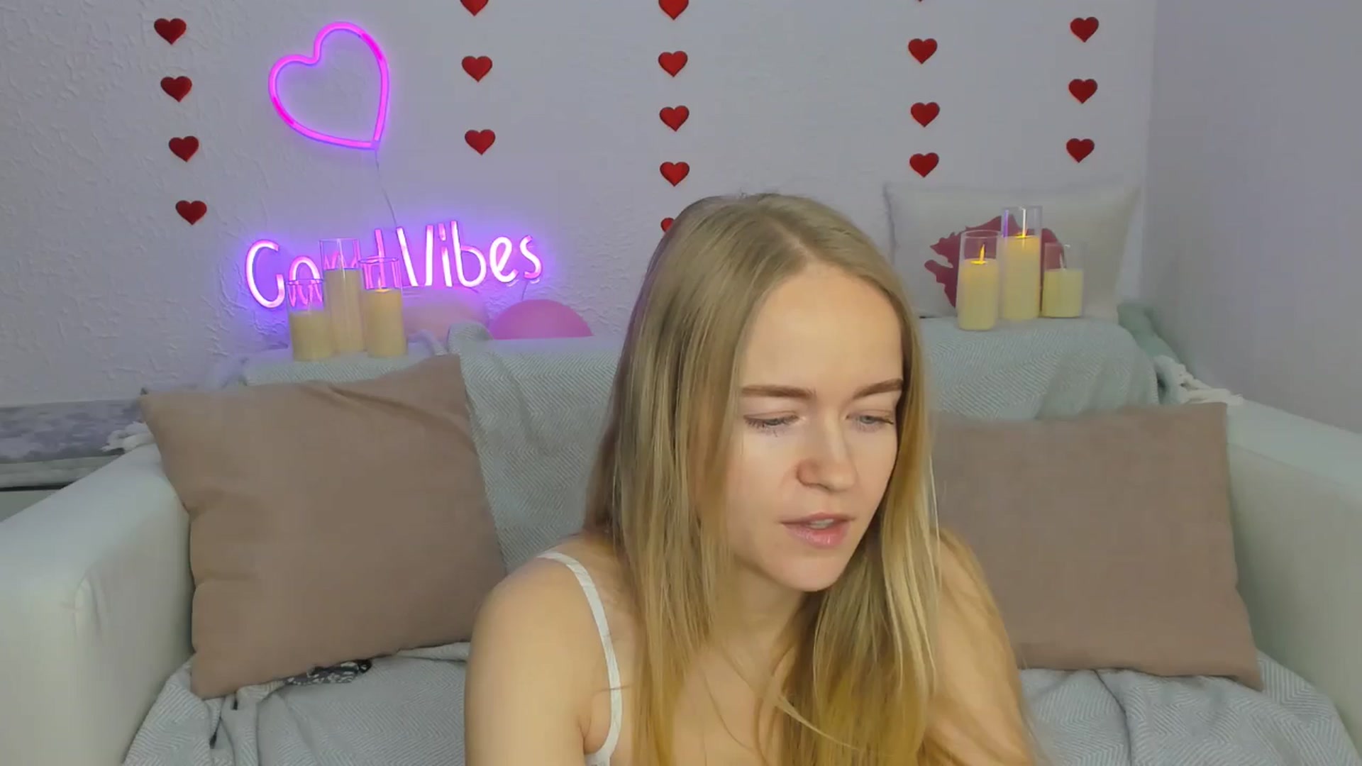 Gallery image thumbnail from Angel_Kristy's myfreecams stream on, 02/17/2025, 03:15 image 13 of 20