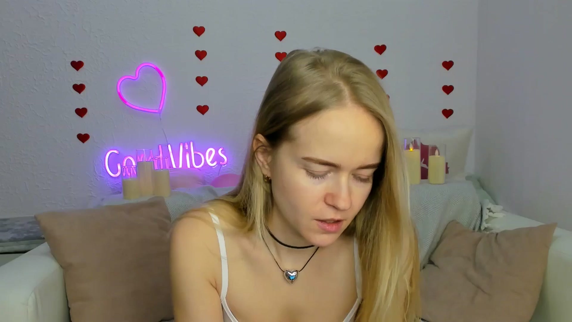 Gallery image thumbnail from Angel_Kristy's myfreecams stream on, 02/17/2025, 04:28 image 8 of 20