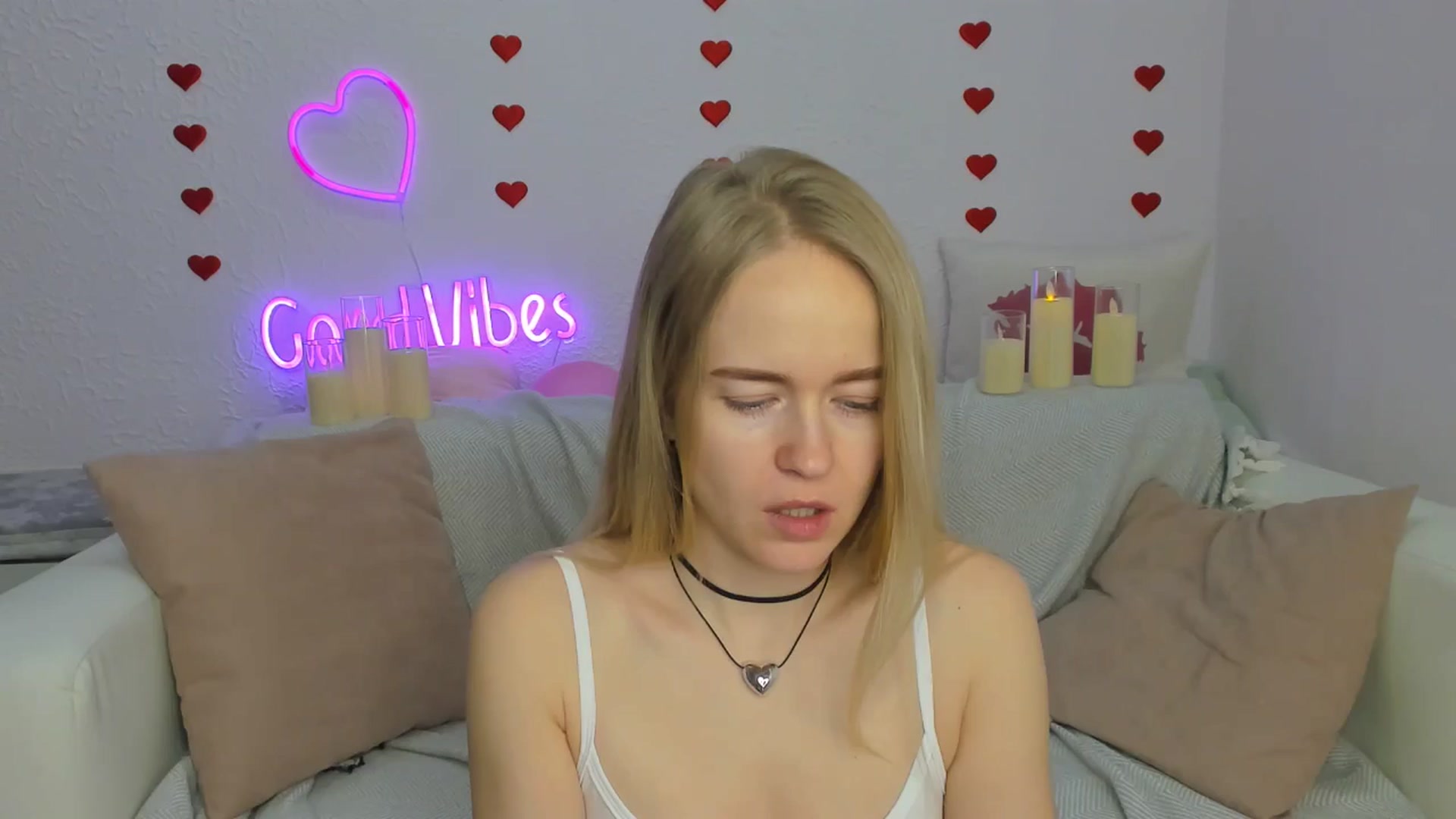 Gallery image thumbnail from Angel_Kristy's myfreecams stream on, 02/17/2025, 04:28 image 12 of 20