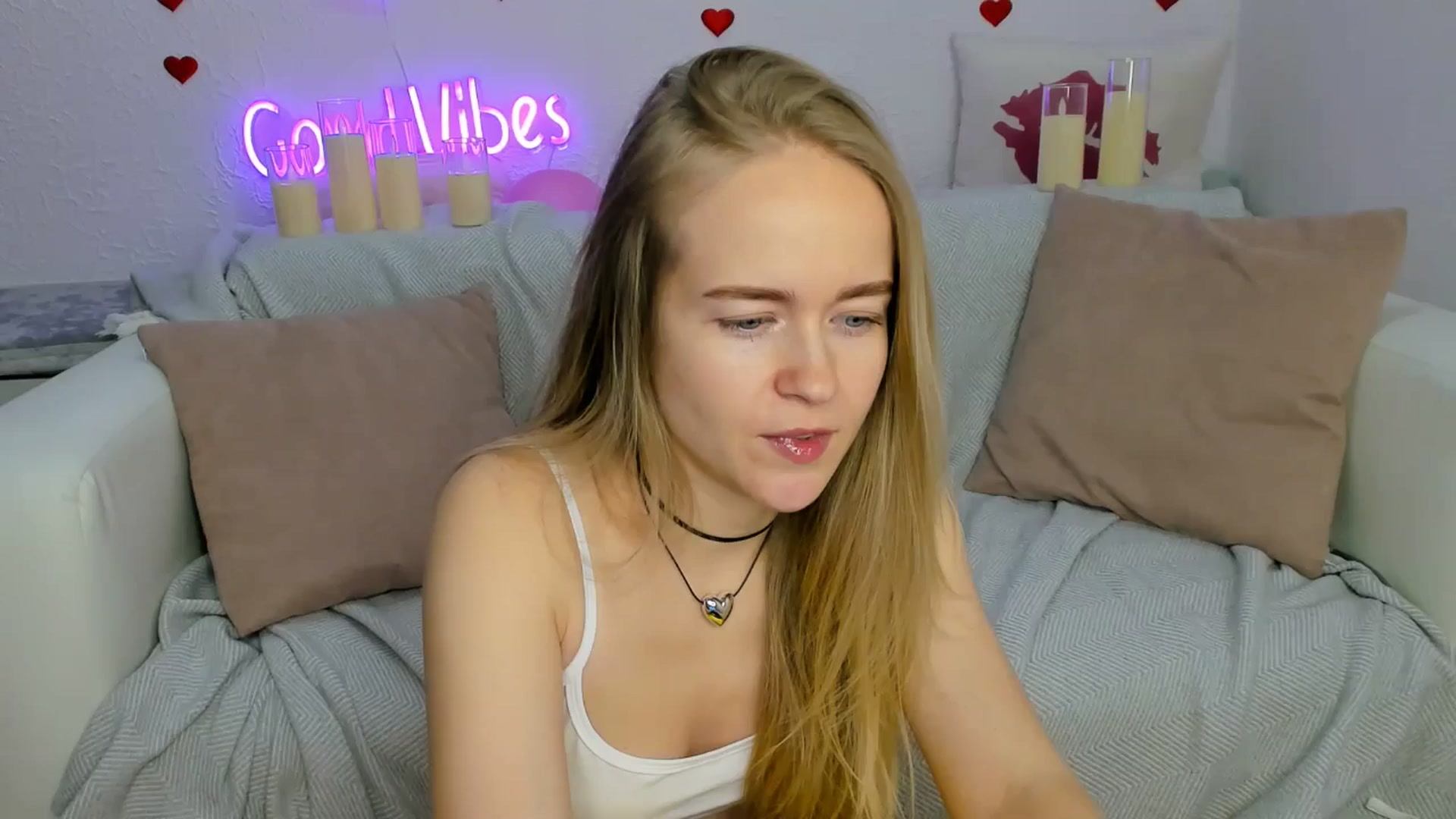 Gallery image thumbnail from Angel_Kristy's myfreecams stream on, 02/17/2025, 06:04 image 14 of 20