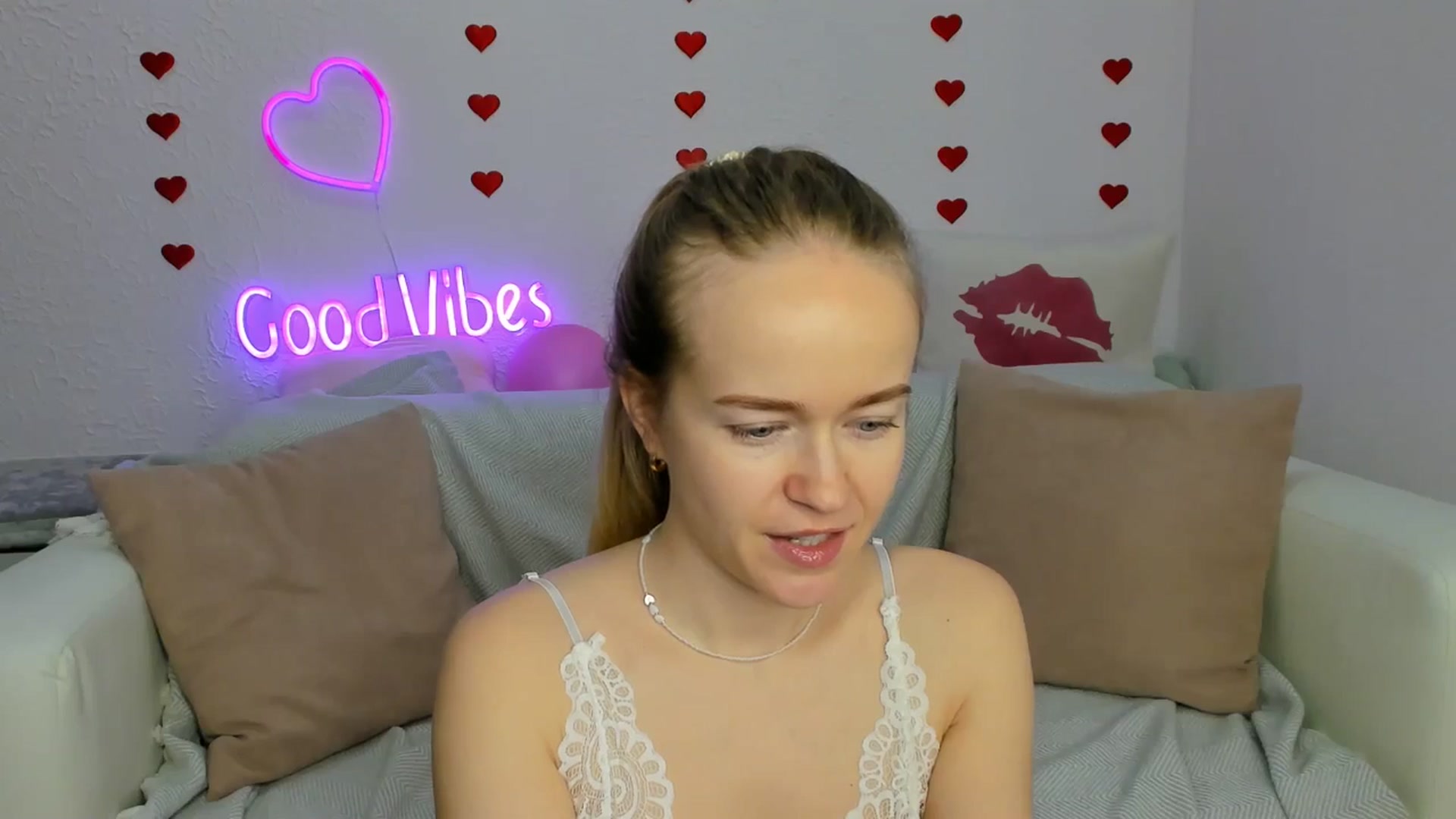 Gallery image thumbnail from Angel_Kristy's myfreecams stream on, 02/18/2025, 04:56 image 19 of 20