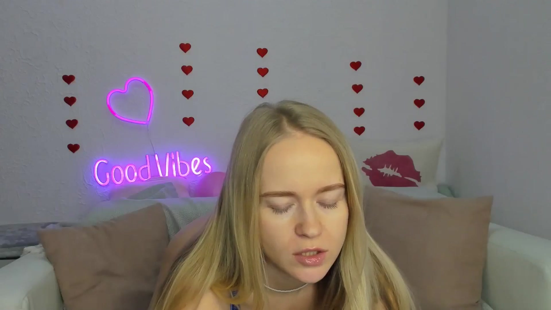 Gallery image thumbnail from Angel_Kristy's myfreecams stream on, 02/18/2025, 04:56 image 7 of 20