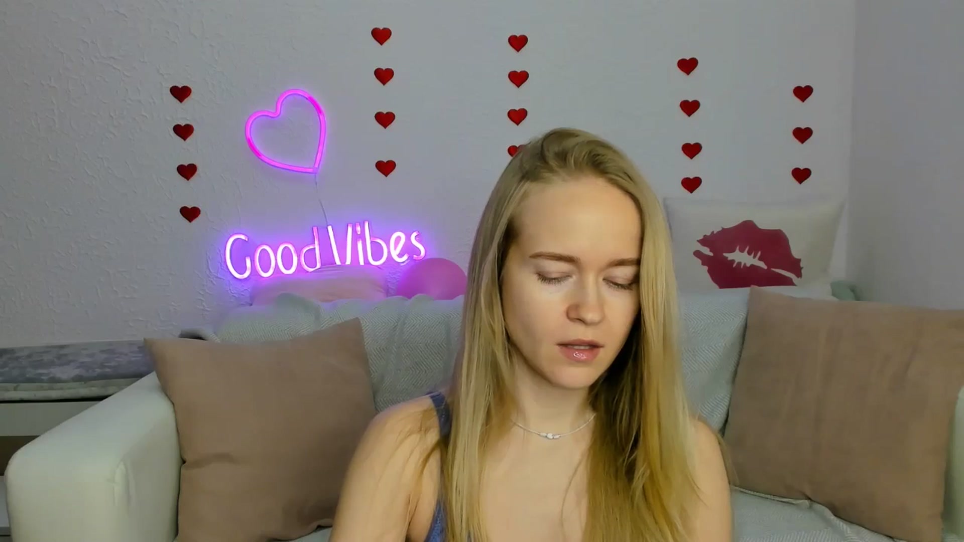 Gallery image thumbnail from Angel_Kristy's myfreecams stream on, 02/18/2025, 06:41 image 19 of 20