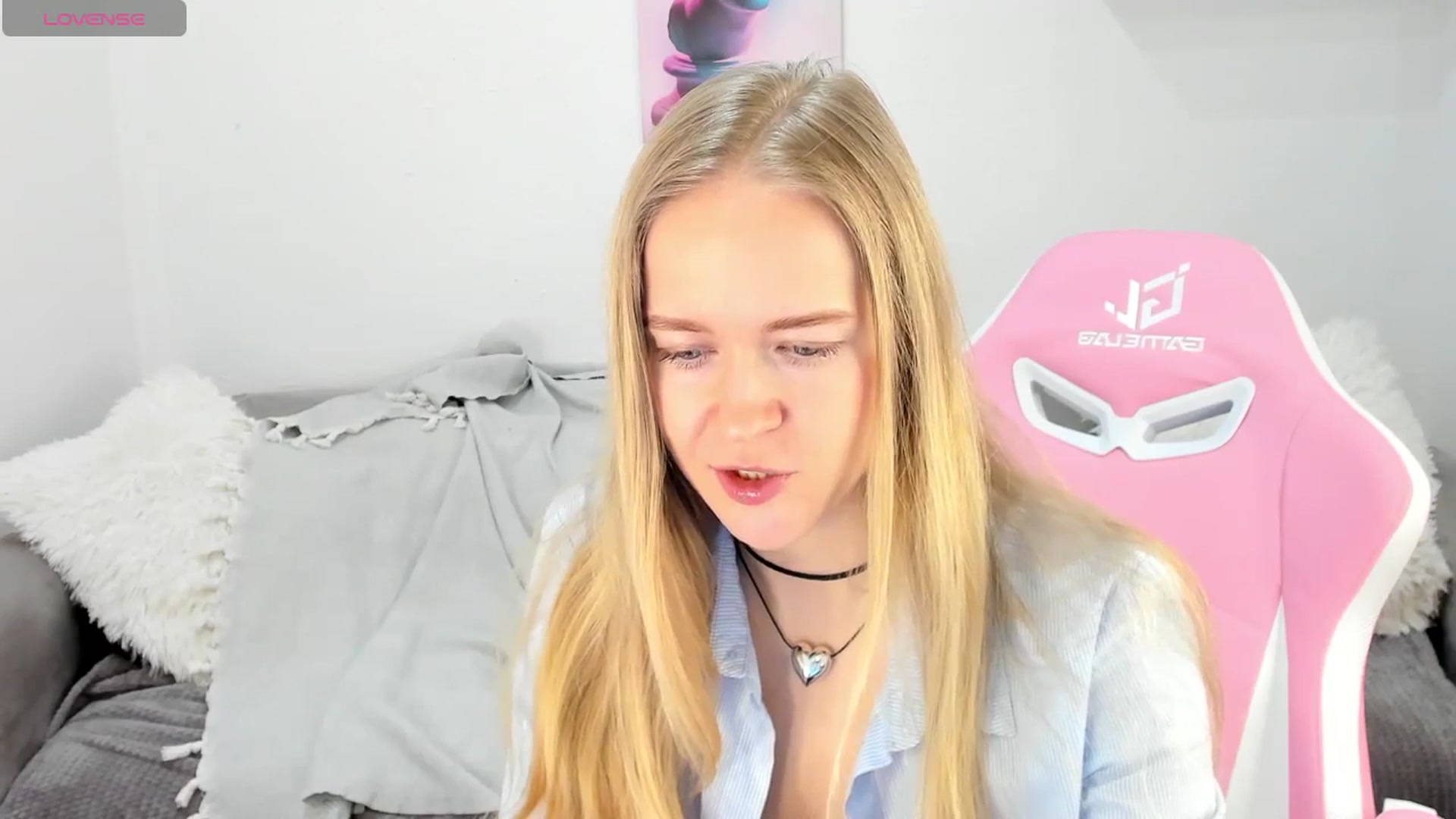 Gallery image thumbnail from Angel_Kristy's myfreecams stream on, 02/21/2025, 03:23 image 15 of 20