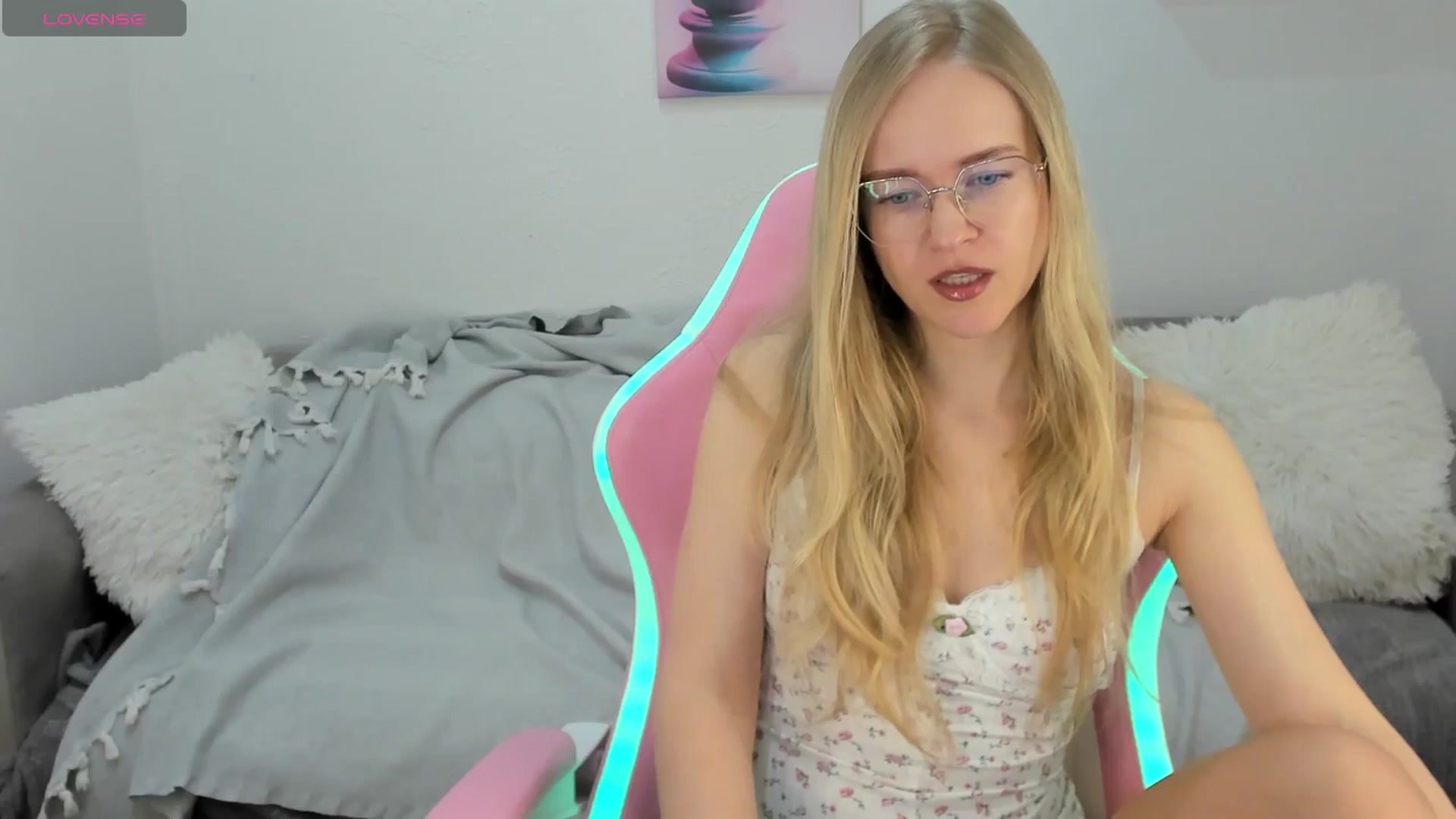 Gallery image thumbnail from Angel_Kristy's myfreecams stream on, 02/23/2025, 02:58 image 7 of 20