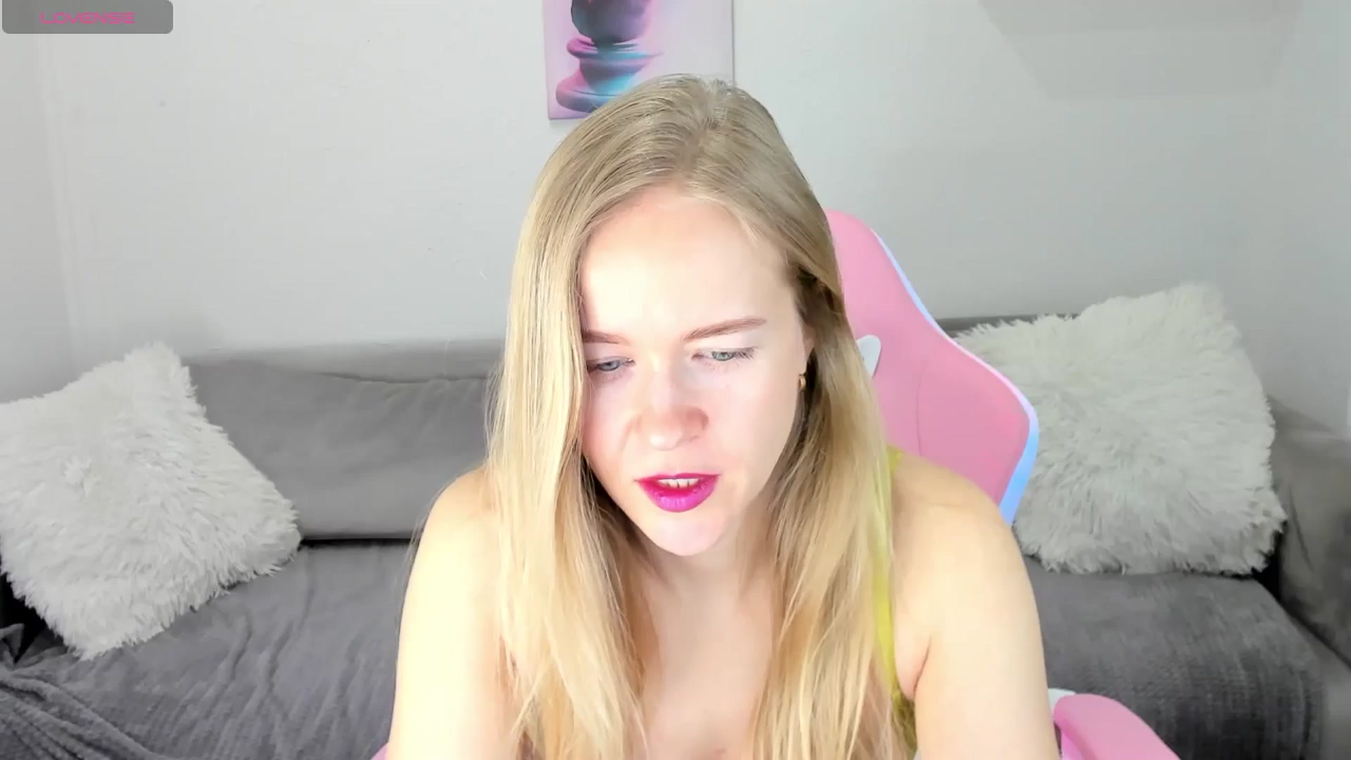 Gallery image thumbnail from Angel_Kristy's myfreecams stream on, 02/26/2025, 04:14 image 14 of 20