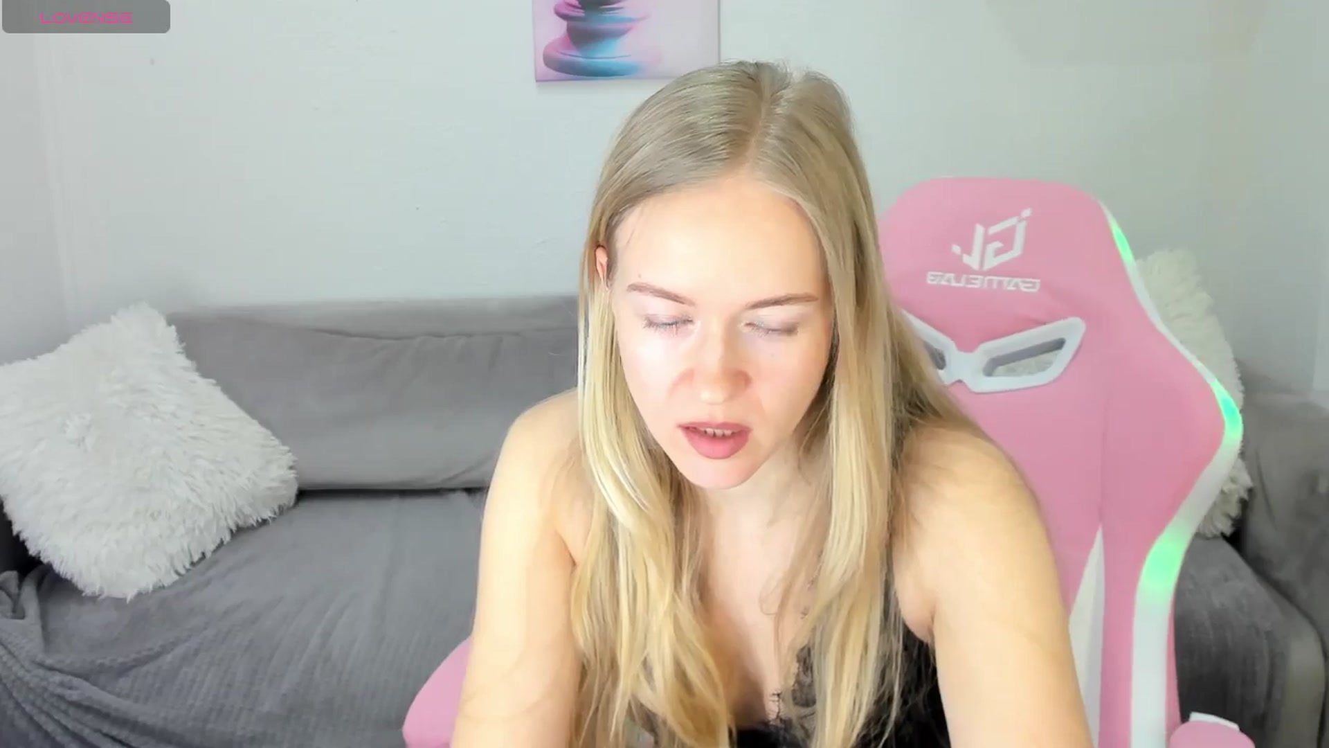 Gallery image thumbnail from Angel_Kristy's myfreecams stream on, 02/27/2025, 01:58 image 19 of 20