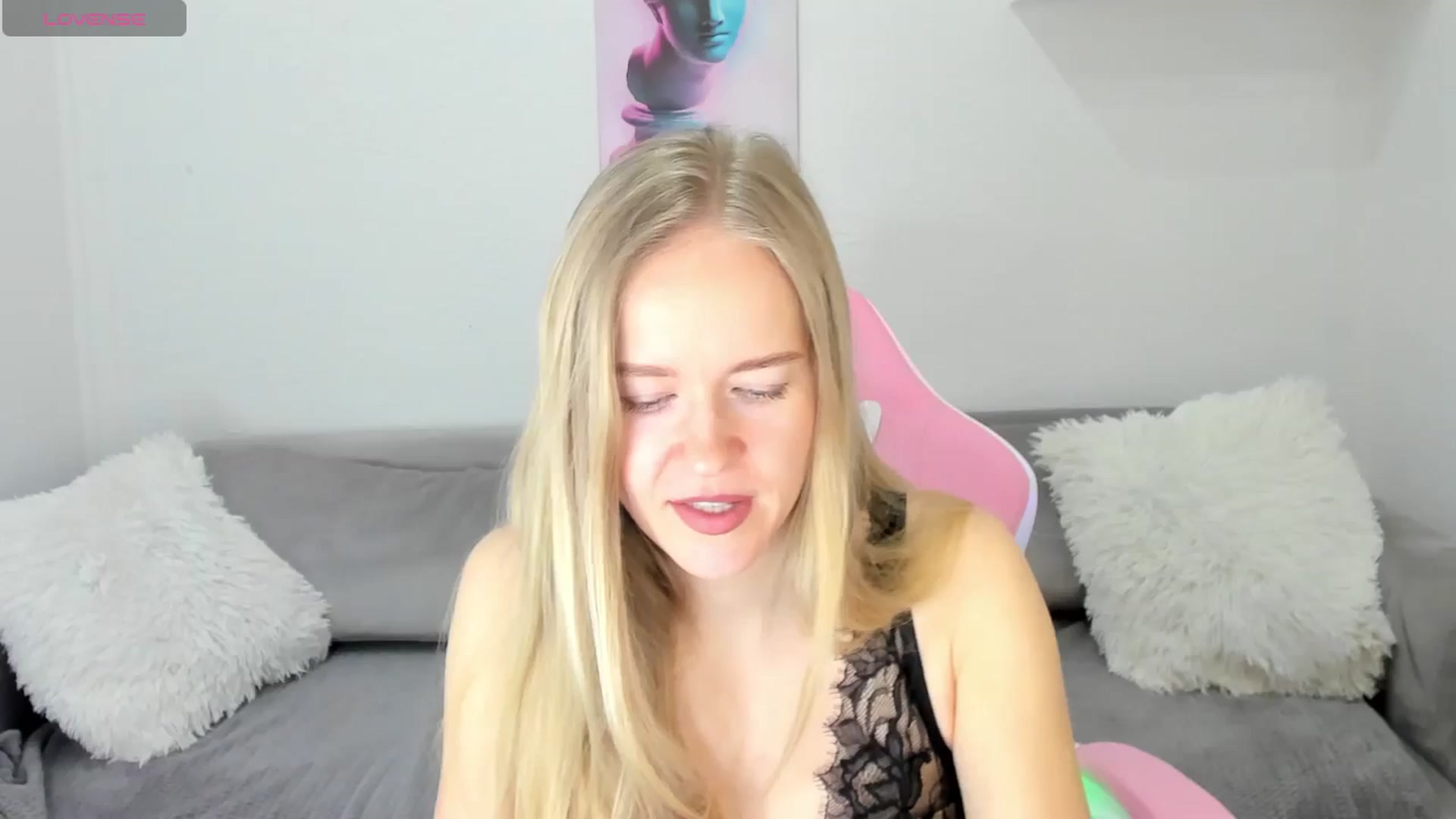 Gallery image thumbnail from Angel_Kristy's myfreecams stream on, 02/27/2025, 01:58 image 8 of 20