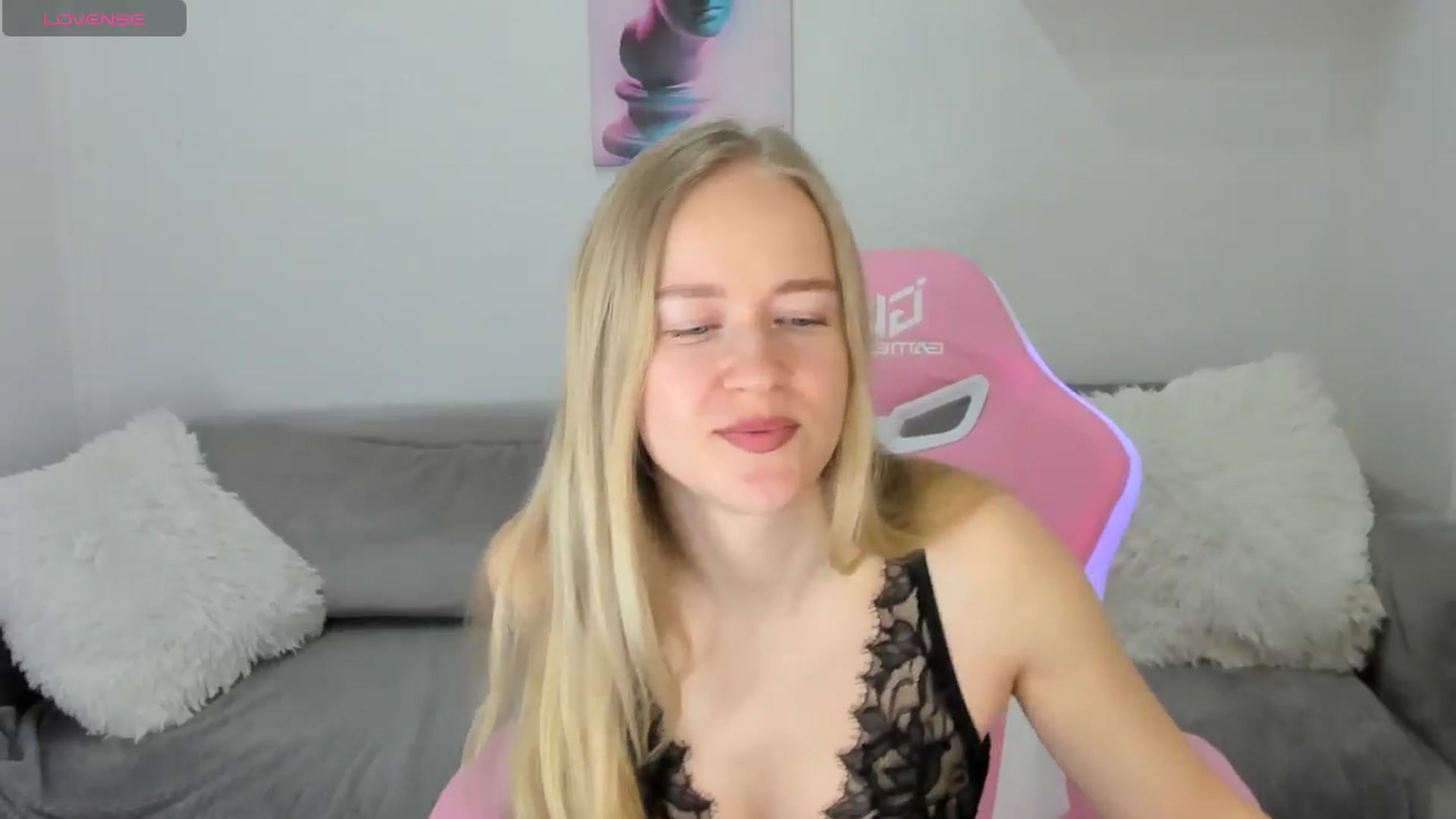 Gallery image thumbnail from Angel_Kristy's myfreecams stream on, 02/27/2025, 01:58 image 10 of 20