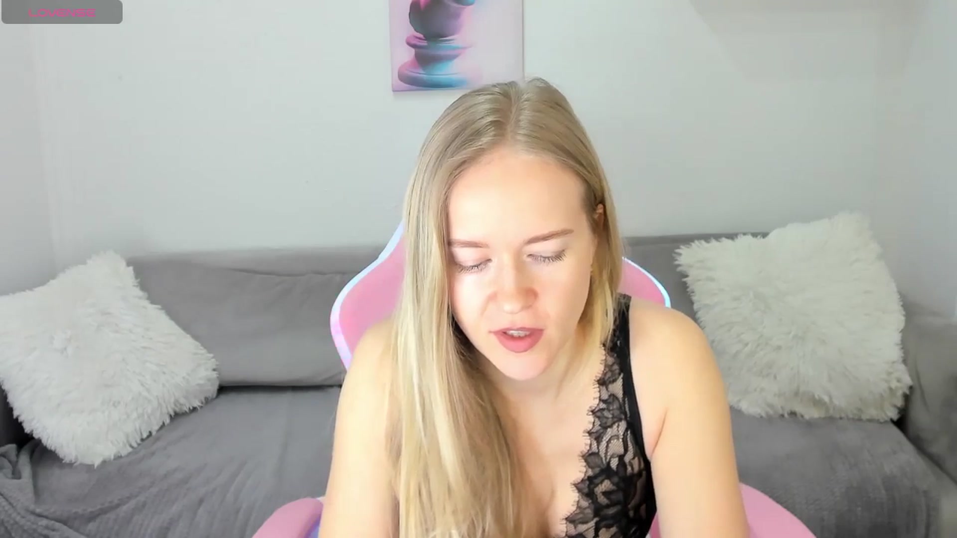 Gallery image thumbnail from Angel_Kristy's myfreecams stream on, 02/27/2025, 02:45 image 3 of 20