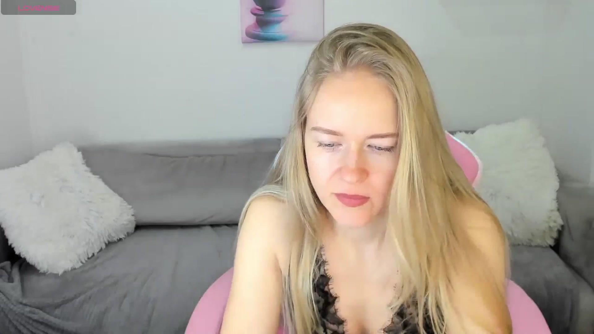 Gallery image thumbnail from Angel_Kristy's myfreecams stream on, 02/27/2025, 02:45 image 11 of 20