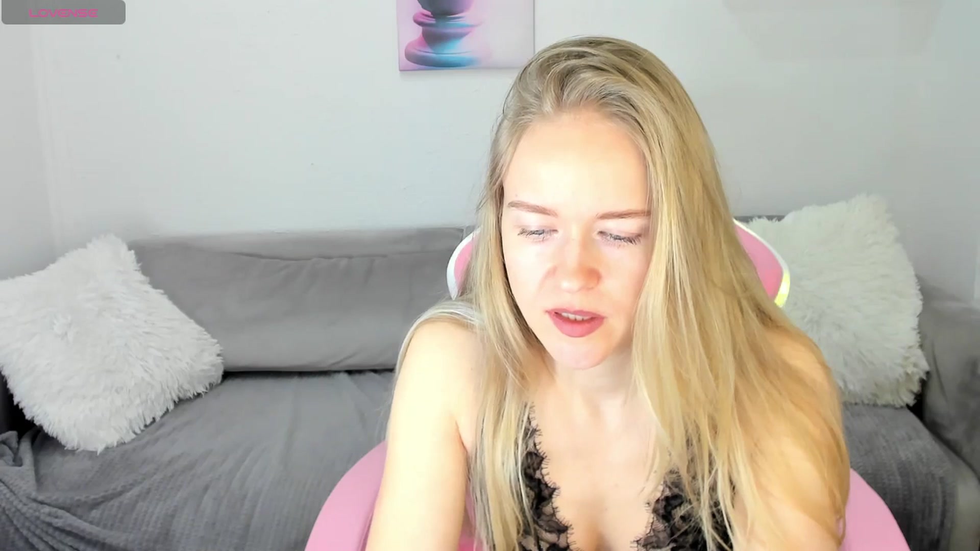 Gallery image thumbnail from Angel_Kristy's myfreecams stream on, 02/27/2025, 02:45 image 10 of 20