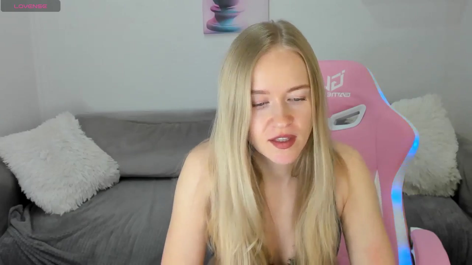 Gallery image thumbnail from Angel_Kristy's myfreecams stream on, 02/27/2025, 03:58 image 7 of 20