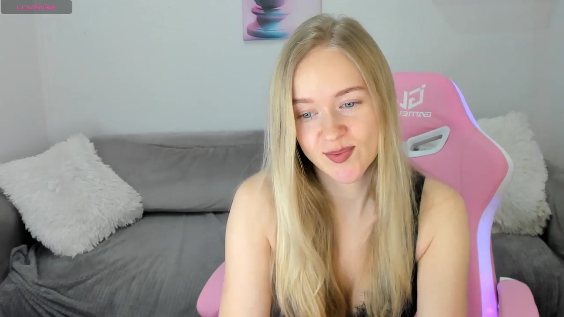 Gallery image thumbnail from Angel_Kristy's myfreecams stream on, 02/27/2025, 03:58 image 3 of 20