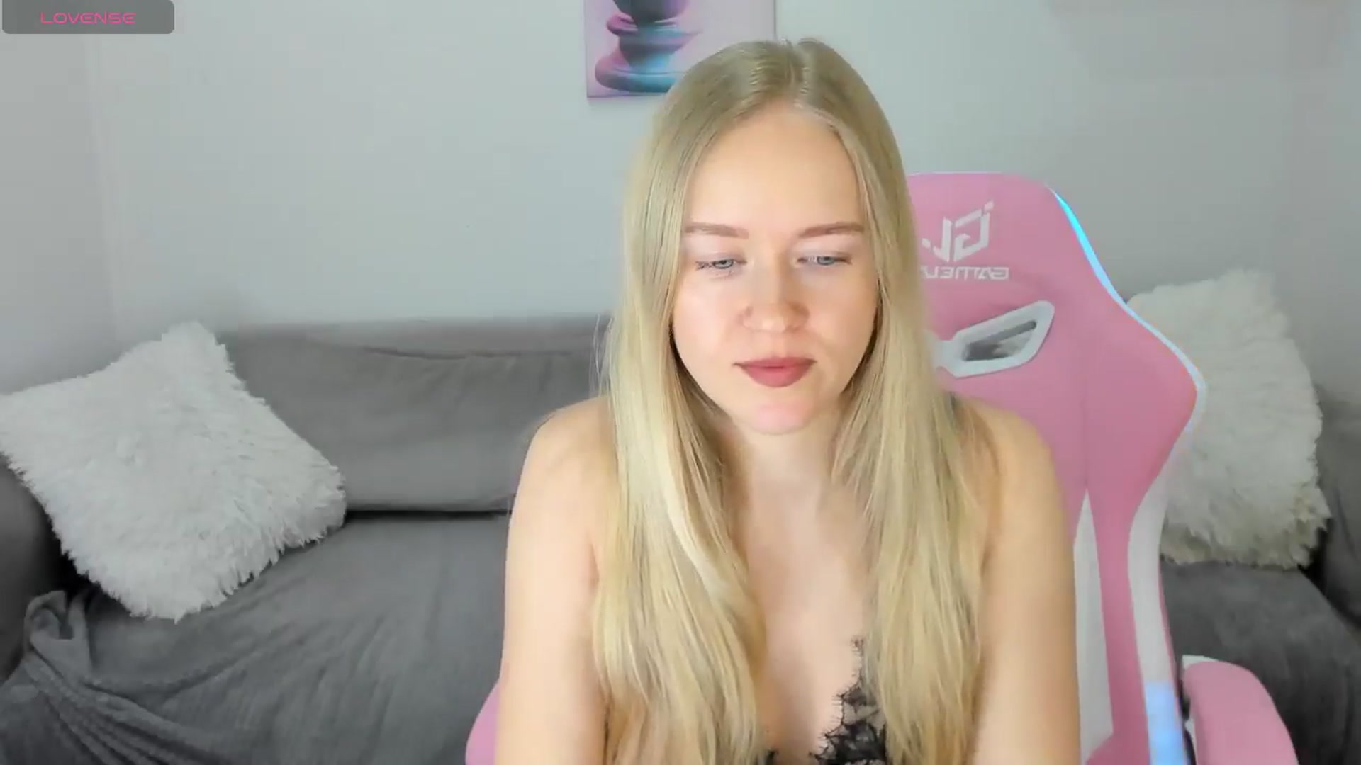 Gallery image thumbnail from Angel_Kristy's myfreecams stream on, 02/27/2025, 03:58 image 5 of 20