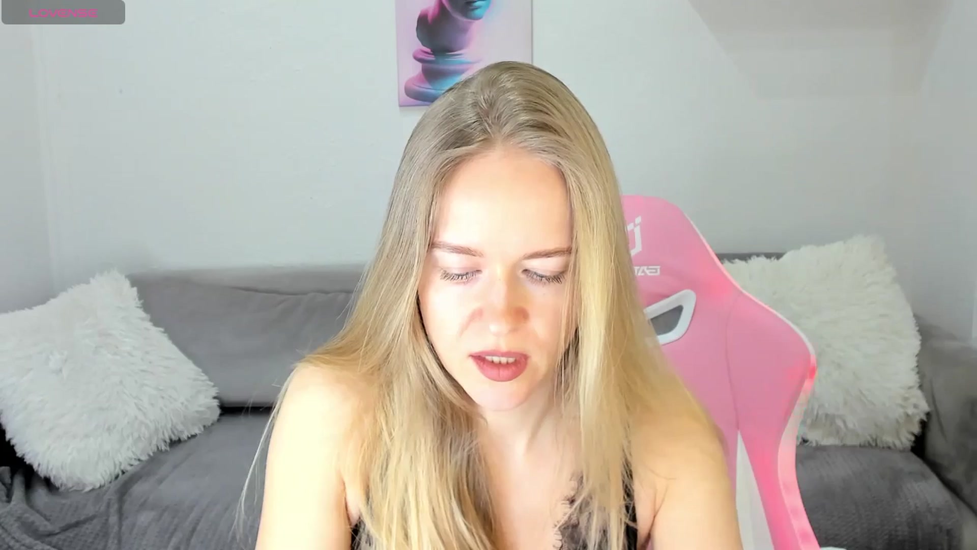 Gallery image thumbnail from Angel_Kristy's myfreecams stream on, 02/27/2025, 06:13 image 7 of 20