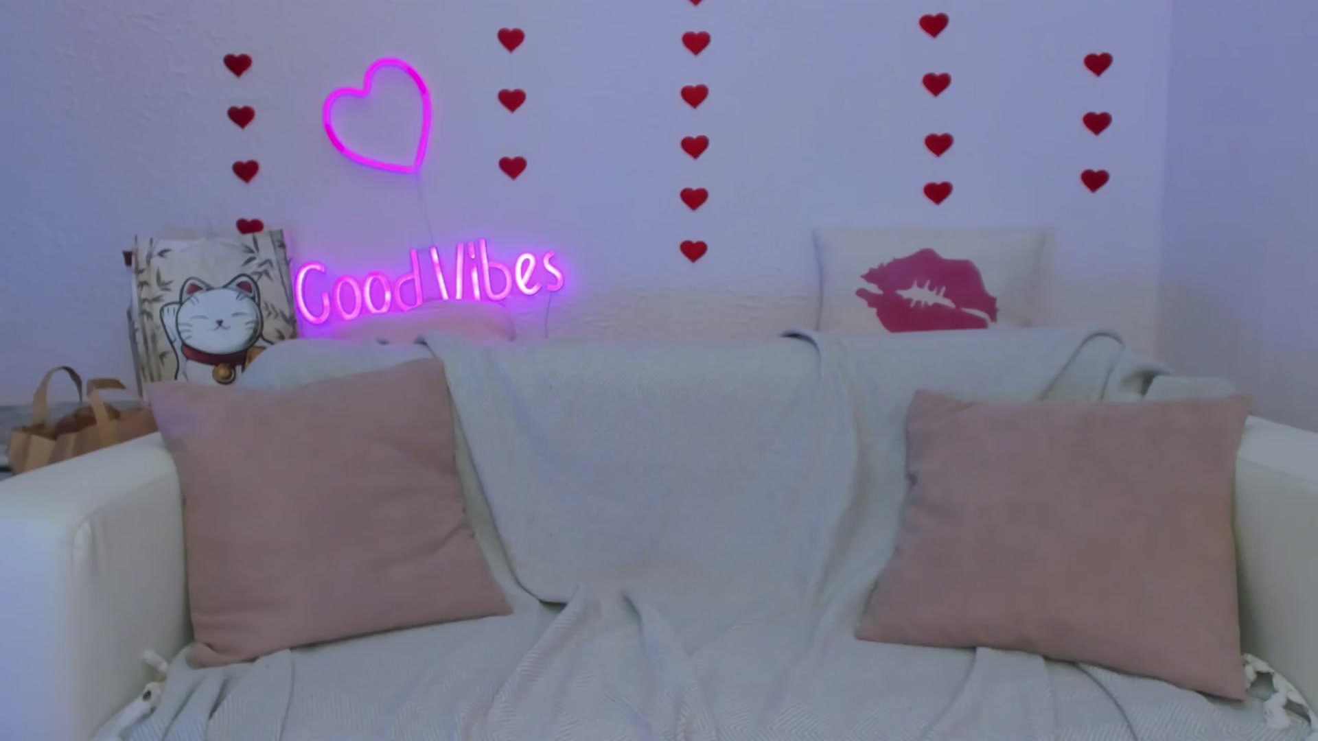 Gallery image thumbnail from Angel_Kristy's myfreecams stream on, 03/13/2025, 03:27 image 8 of 20