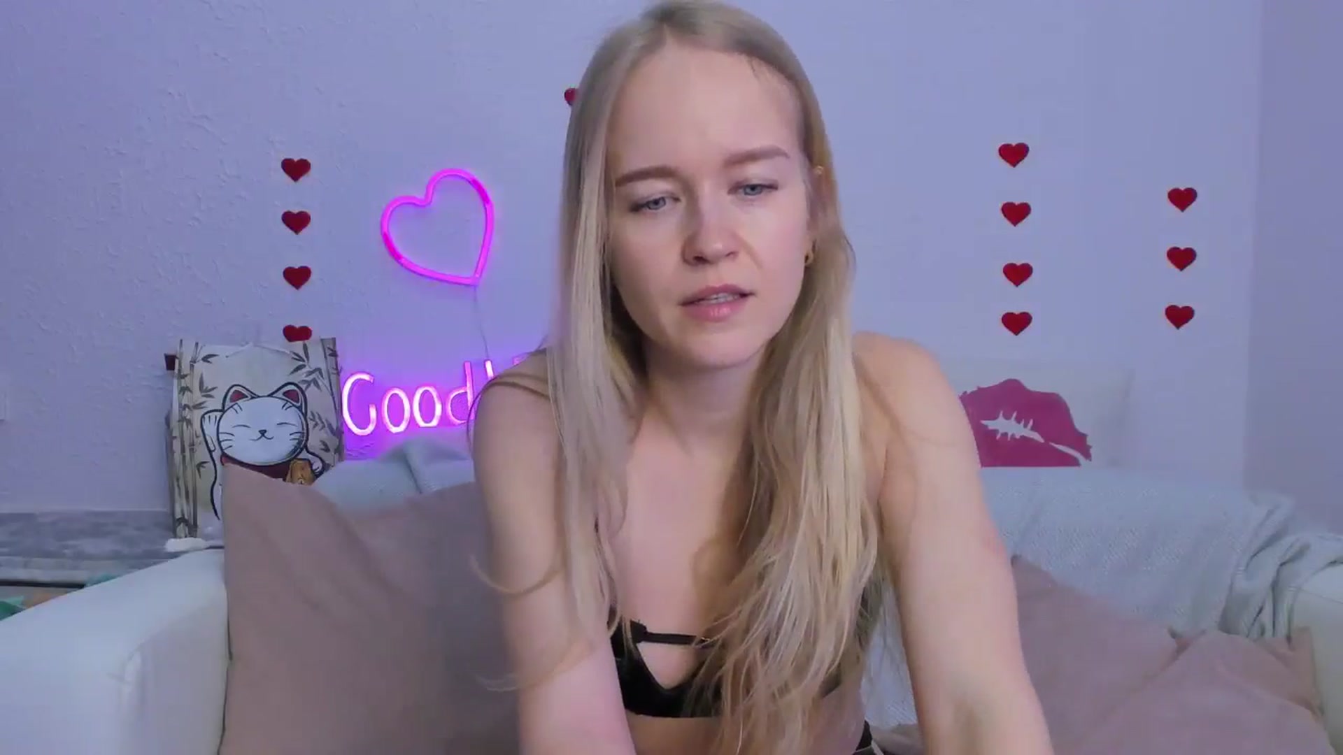 Gallery image thumbnail from Angel_Kristy's myfreecams stream on, 03/13/2025, 06:41 image 12 of 20