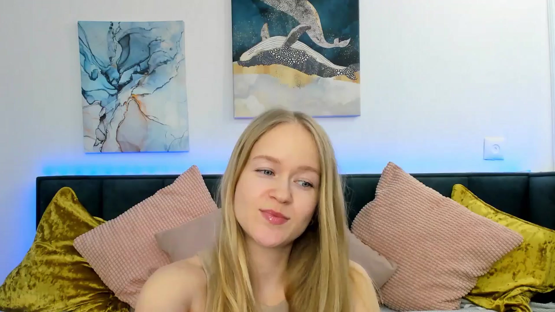 Gallery image thumbnail from Angel_Kristy's myfreecams stream on, 03/23/2025, 06:22 image 17 of 20