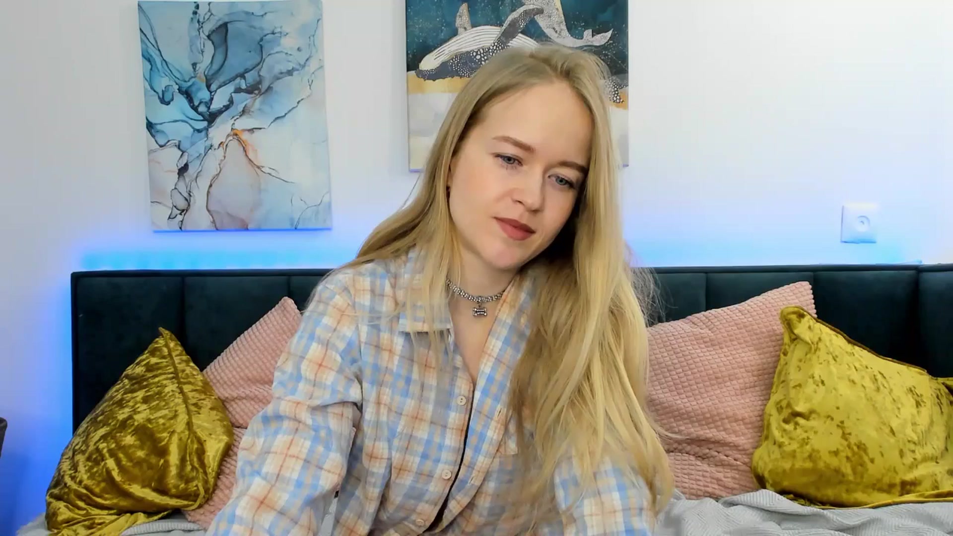 Gallery image thumbnail from Angel_Kristy's myfreecams stream on, 03/31/2025, 03:12 image 1 of 20