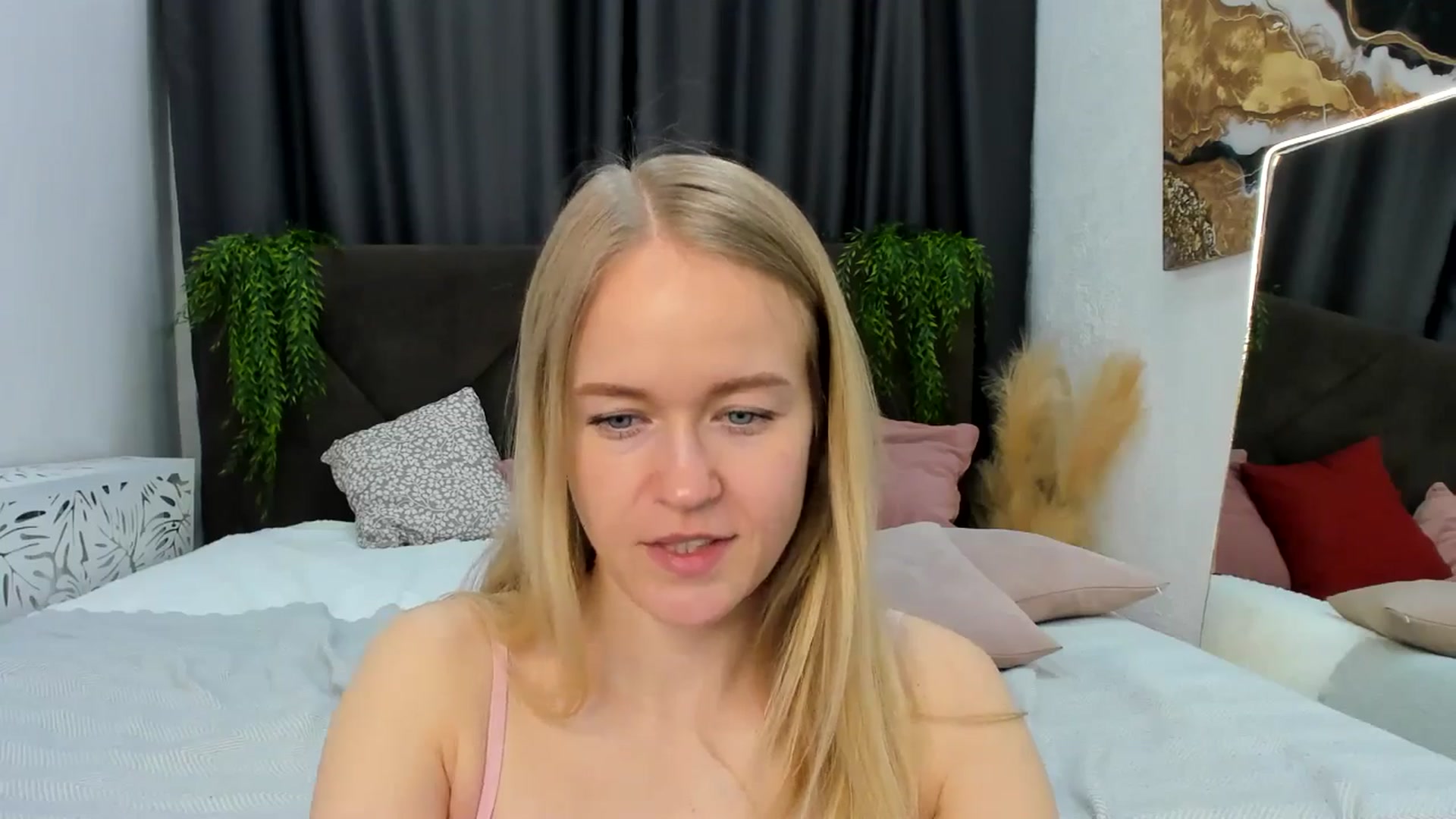 Gallery image thumbnail from Angel_Kristy's myfreecams stream on, 04/01/2025, 05:49 image 3 of 20