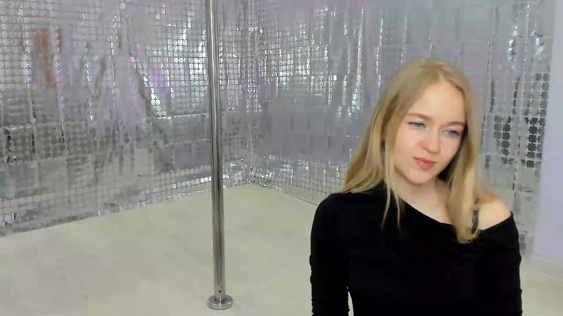 Gallery image thumbnail from Angel_Kristy's myfreecams stream on, 04/06/2025, 07:02 image 2 of 20