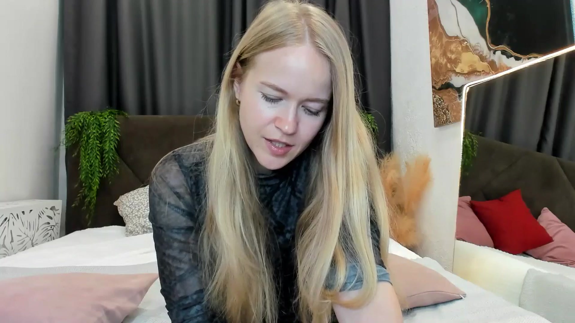 Gallery image thumbnail from Angel_Kristy's myfreecams stream on, 04/14/2025, 07:05 image 13 of 20