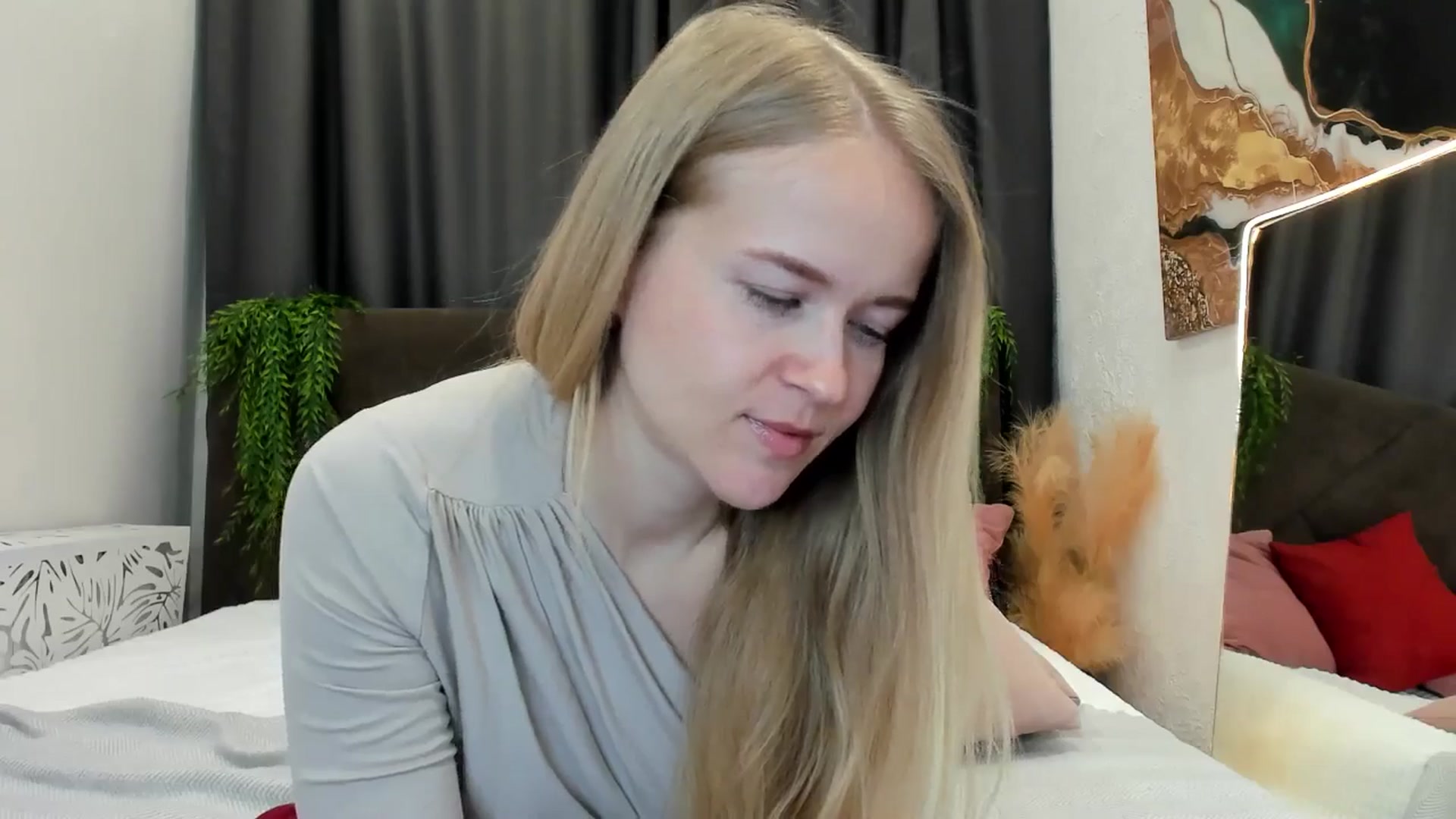 Gallery image thumbnail from Angel_Kristy's myfreecams stream on, 04/15/2025, 05:02 image 14 of 20