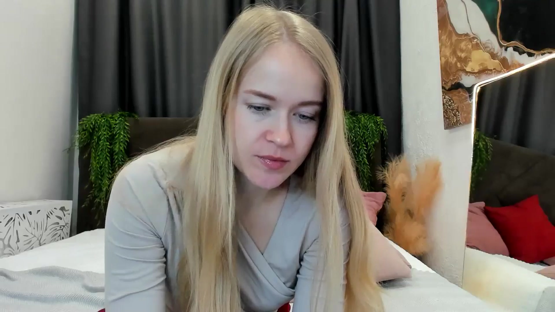 Gallery image thumbnail from Angel_Kristy's myfreecams stream on, 04/15/2025, 05:02 image 5 of 20