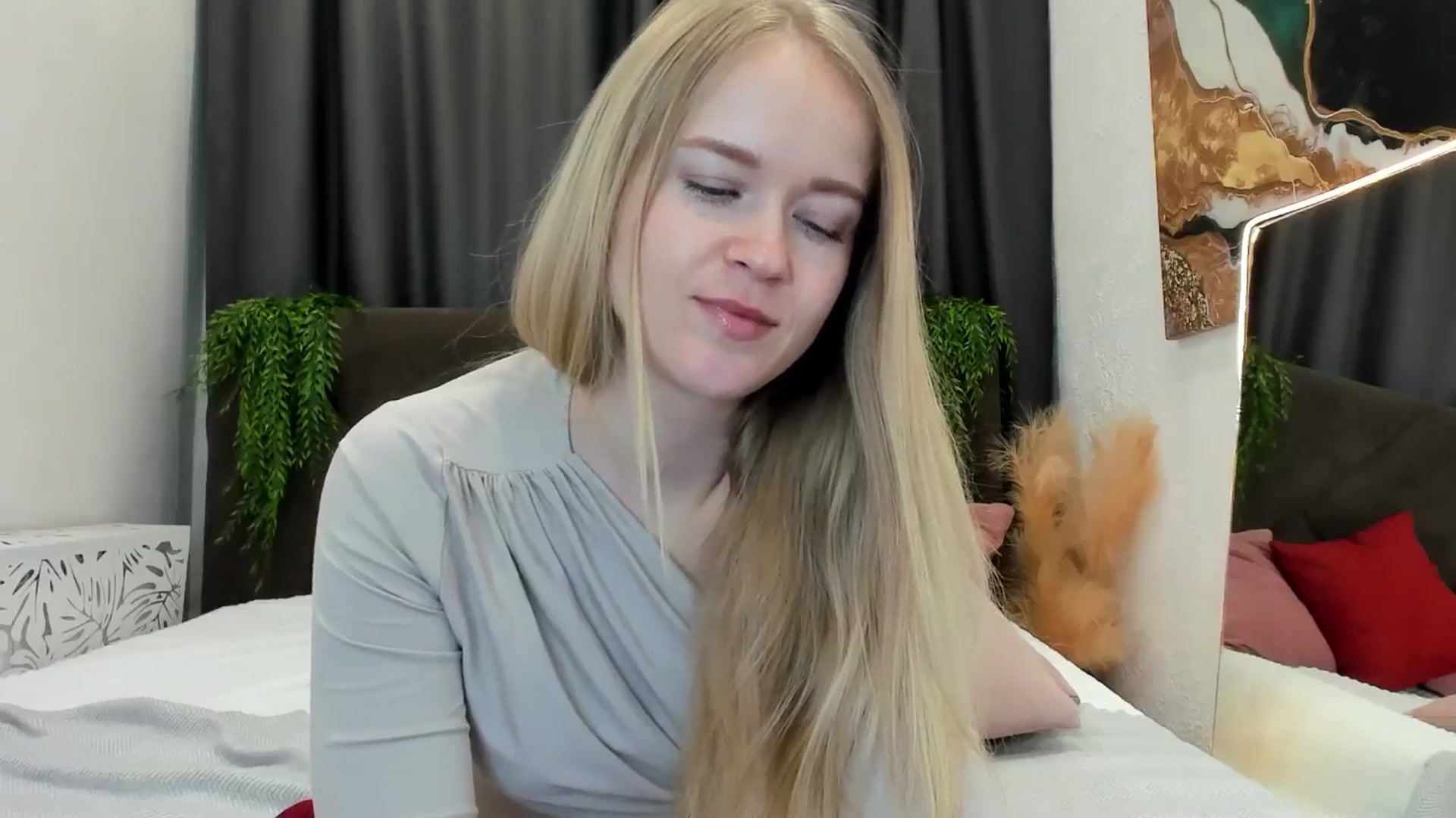 Gallery image thumbnail from Angel_Kristy's myfreecams stream on, 04/15/2025, 05:02 image 12 of 20