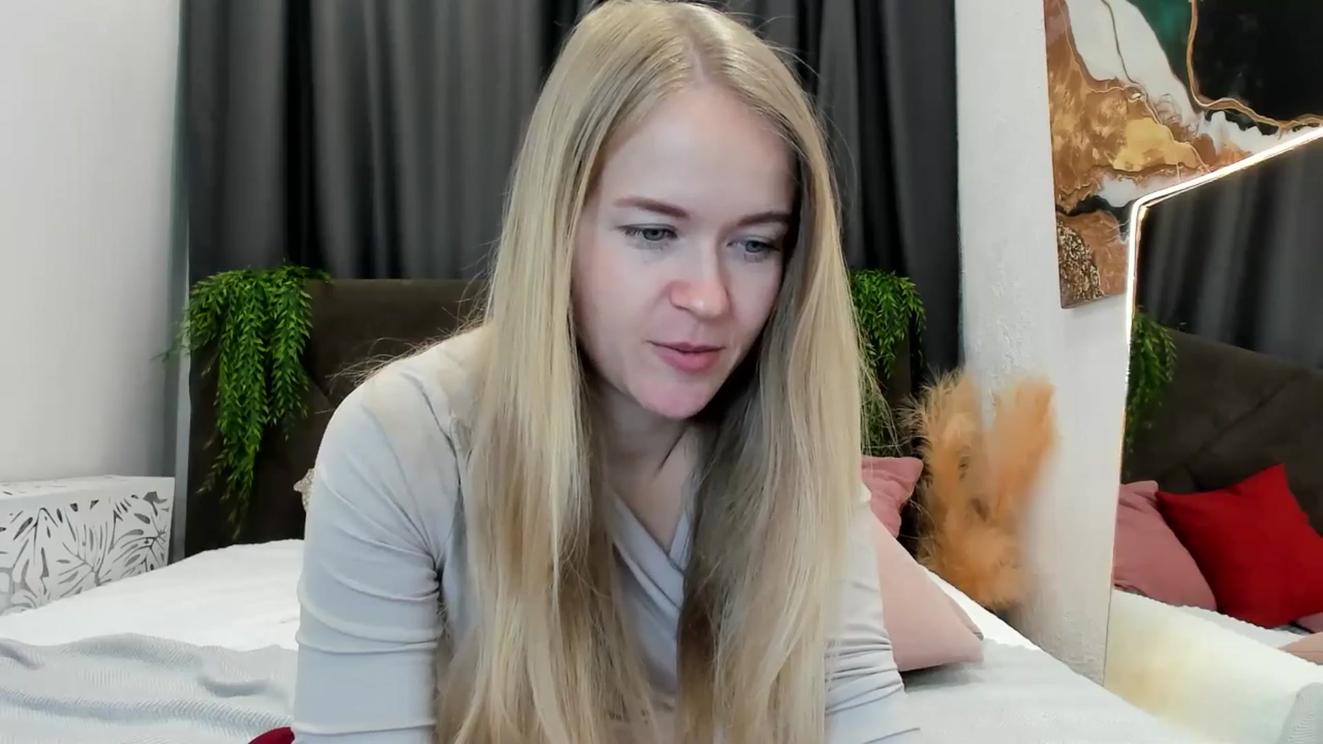 Gallery image thumbnail from Angel_Kristy's myfreecams stream on, 04/15/2025, 05:02 image 3 of 20