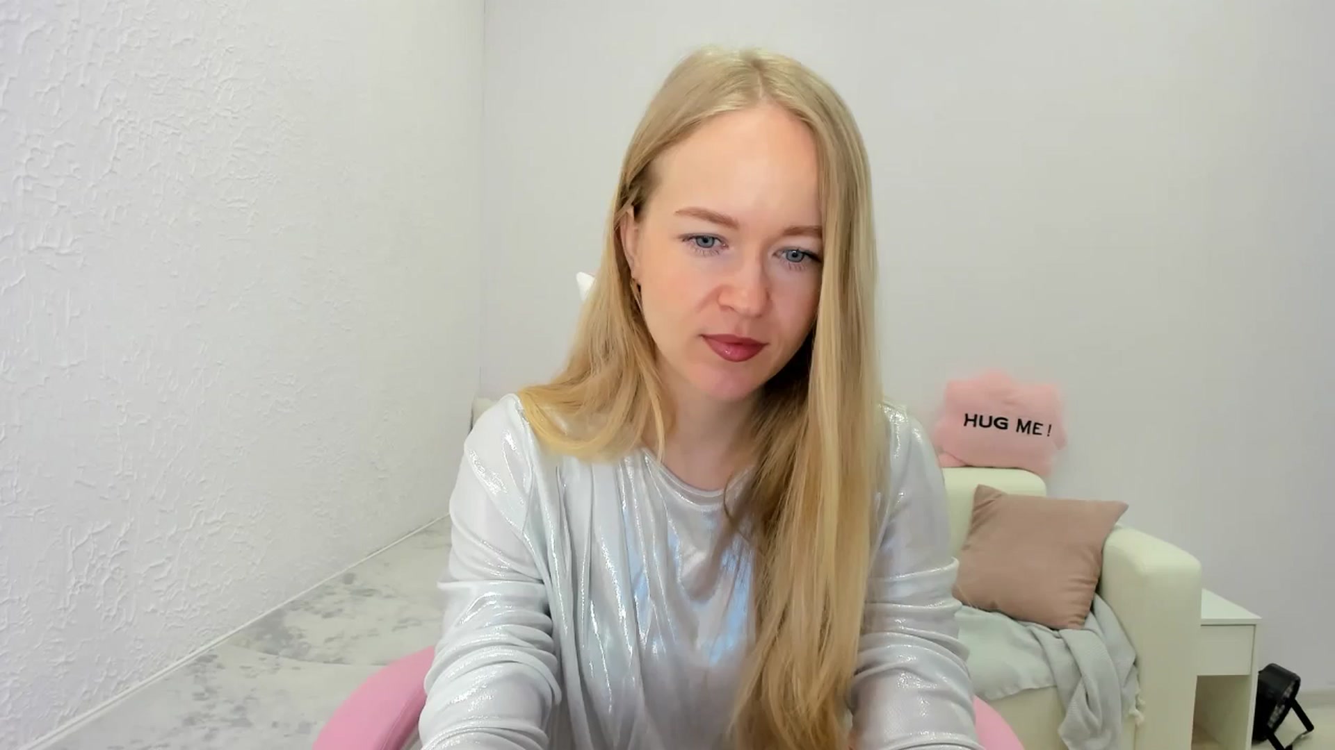 Gallery image thumbnail from Angel_Kristy's myfreecams stream on, 04/24/2025, 02:31 image 4 of 20