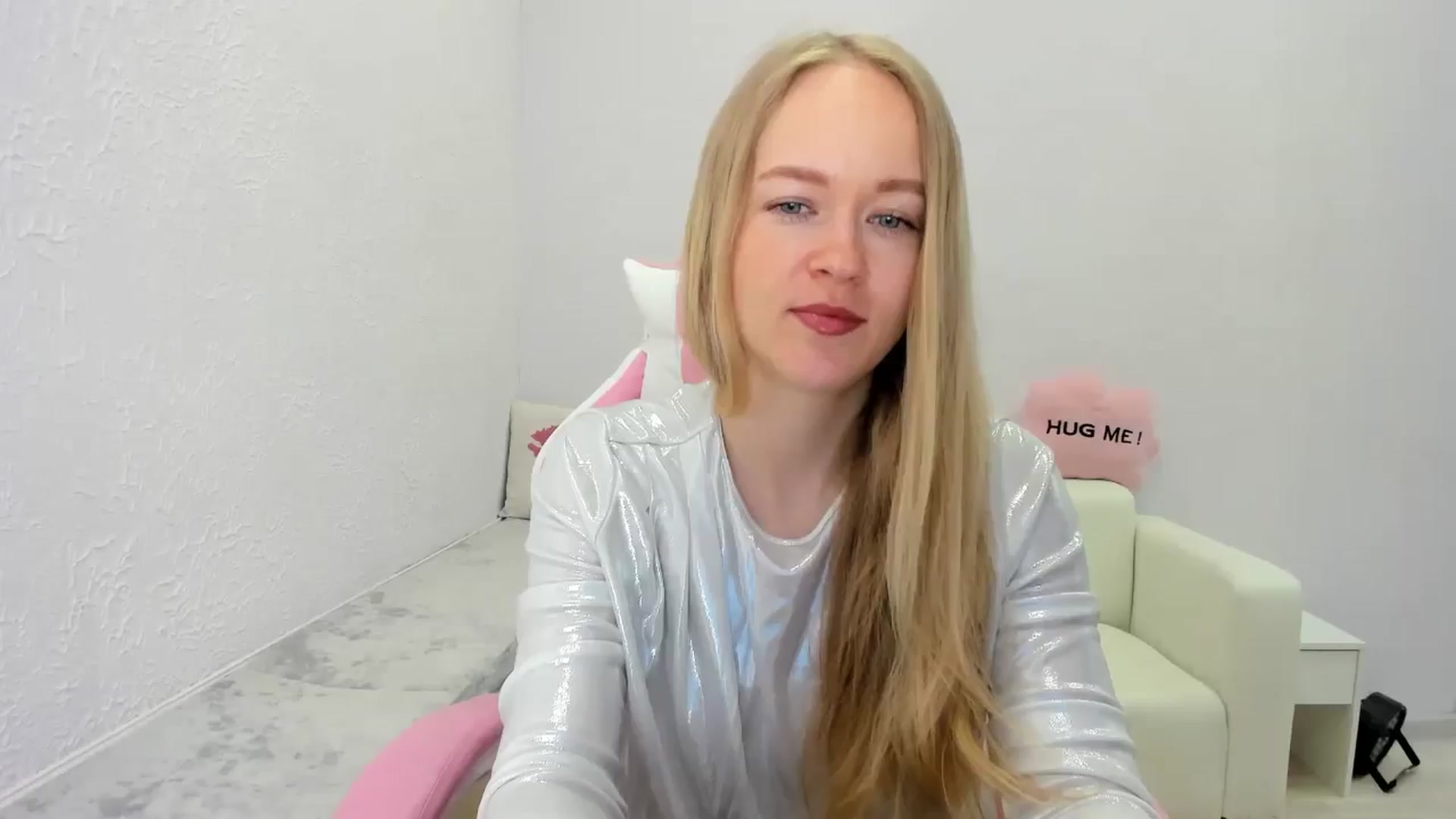 Gallery image thumbnail from Angel_Kristy's myfreecams stream on, 04/24/2025, 02:31 image 2 of 20