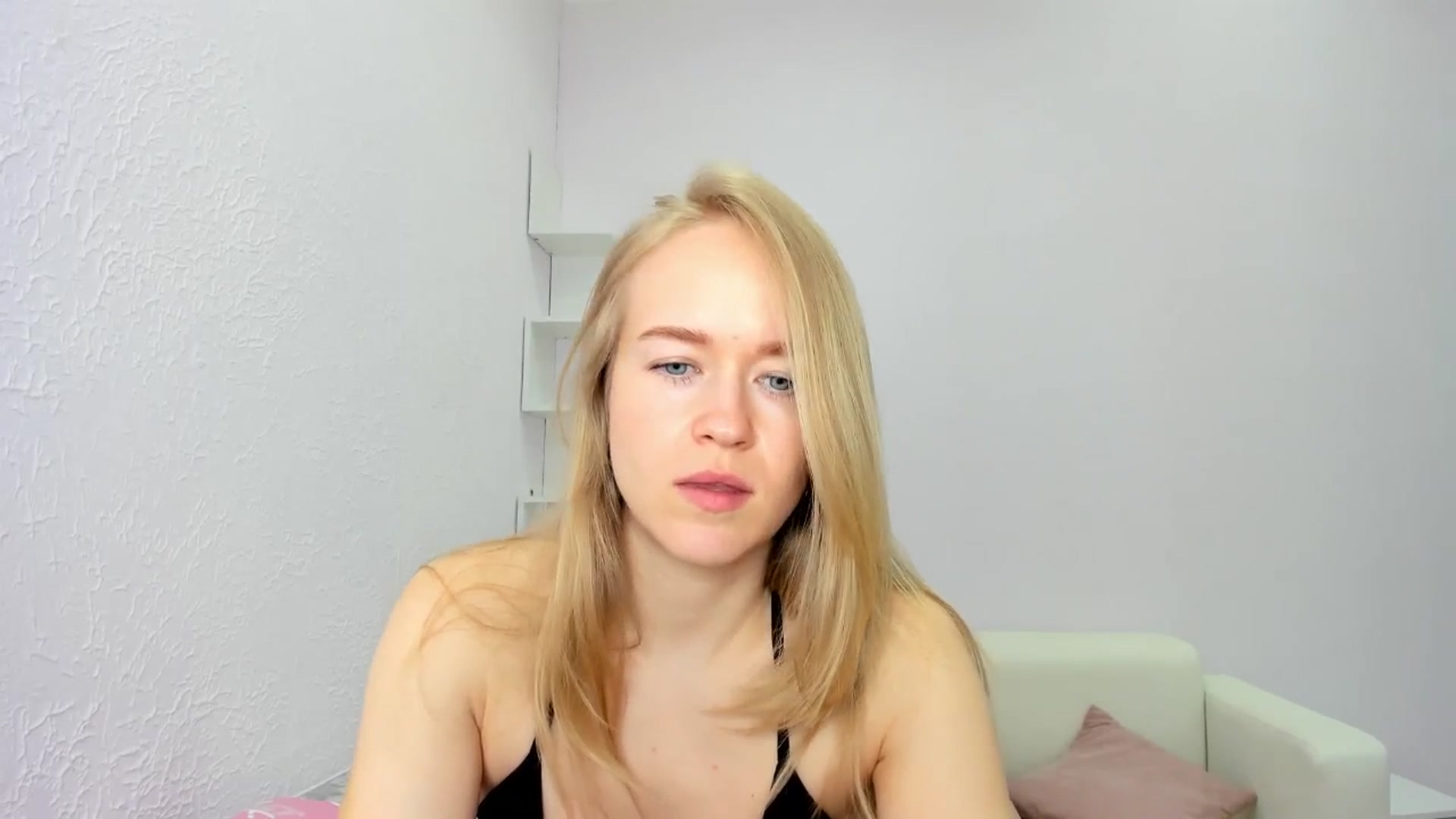 Gallery image thumbnail from Angel_Kristy's myfreecams stream on, 05/08/2025, 04:11 image 15 of 20