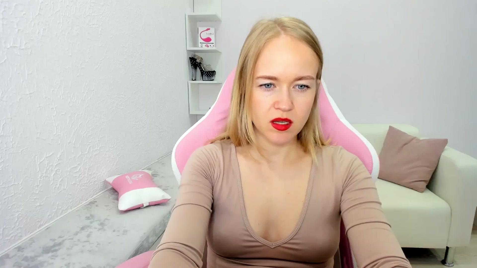 Gallery image thumbnail from Angel_Kristy's myfreecams stream on, 05/12/2025, 05:04 image 20 of 20