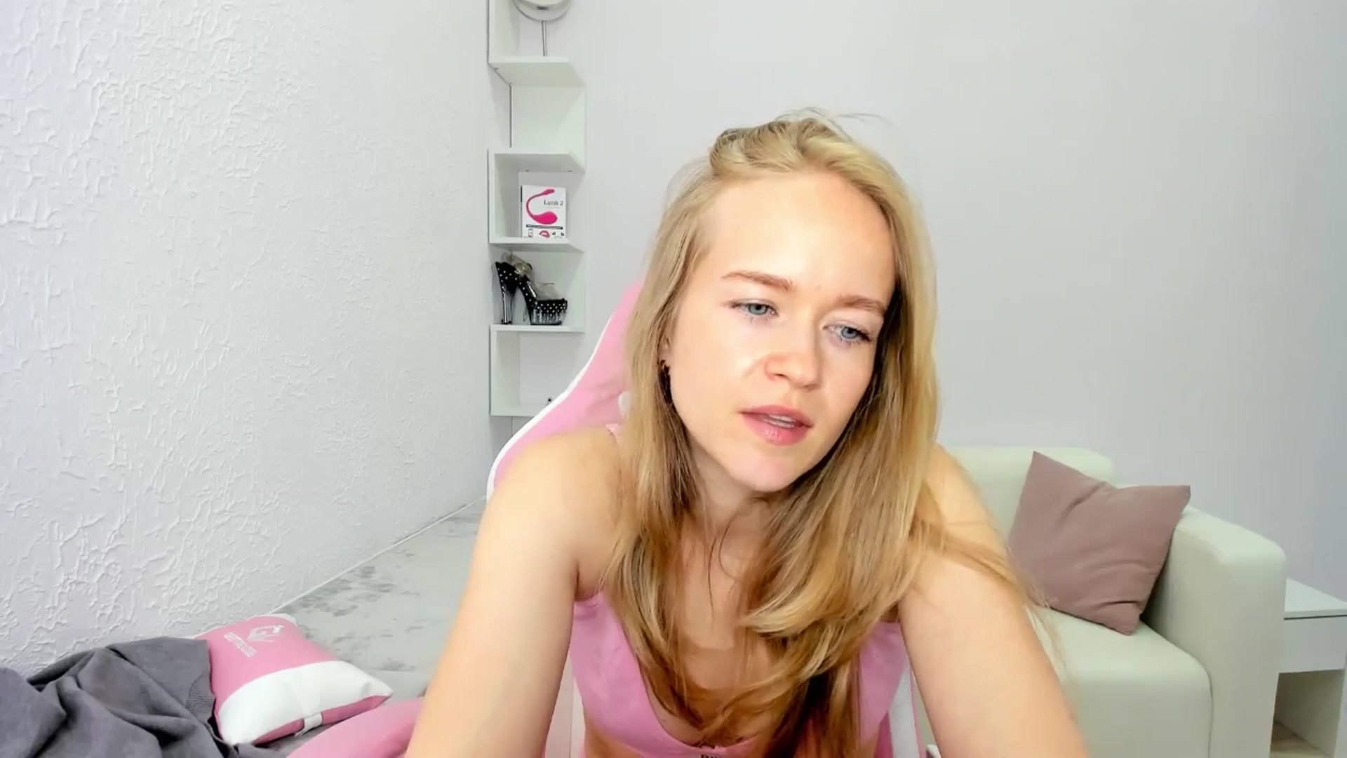 Gallery image thumbnail from Angel_Kristy's myfreecams stream on, 05/13/2025, 06:26 image 20 of 20