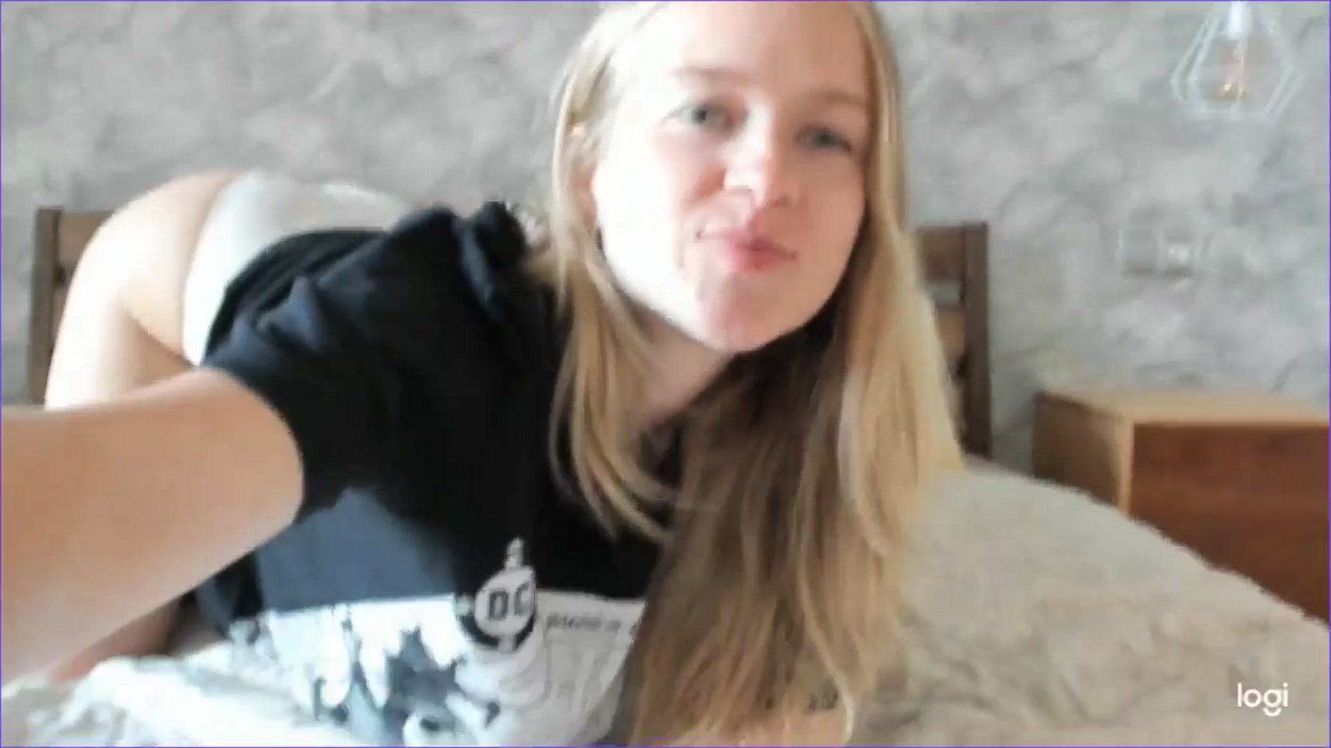 Gallery image thumbnail from Angel_Kristy's myfreecams stream on, 06/20/2025, 13:16 image 5 of 20