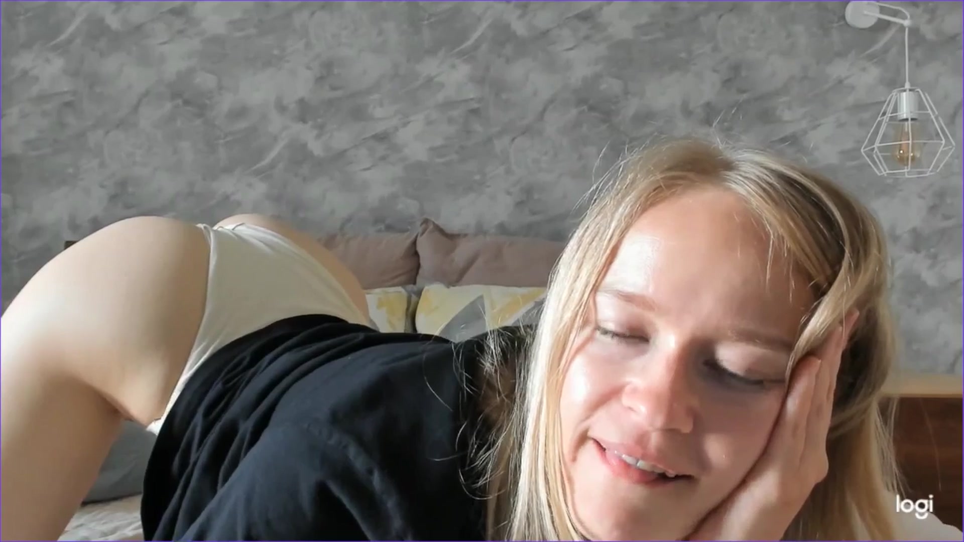 Gallery image thumbnail from Angel_Kristy's myfreecams stream on, 06/20/2025, 13:16 image 16 of 20