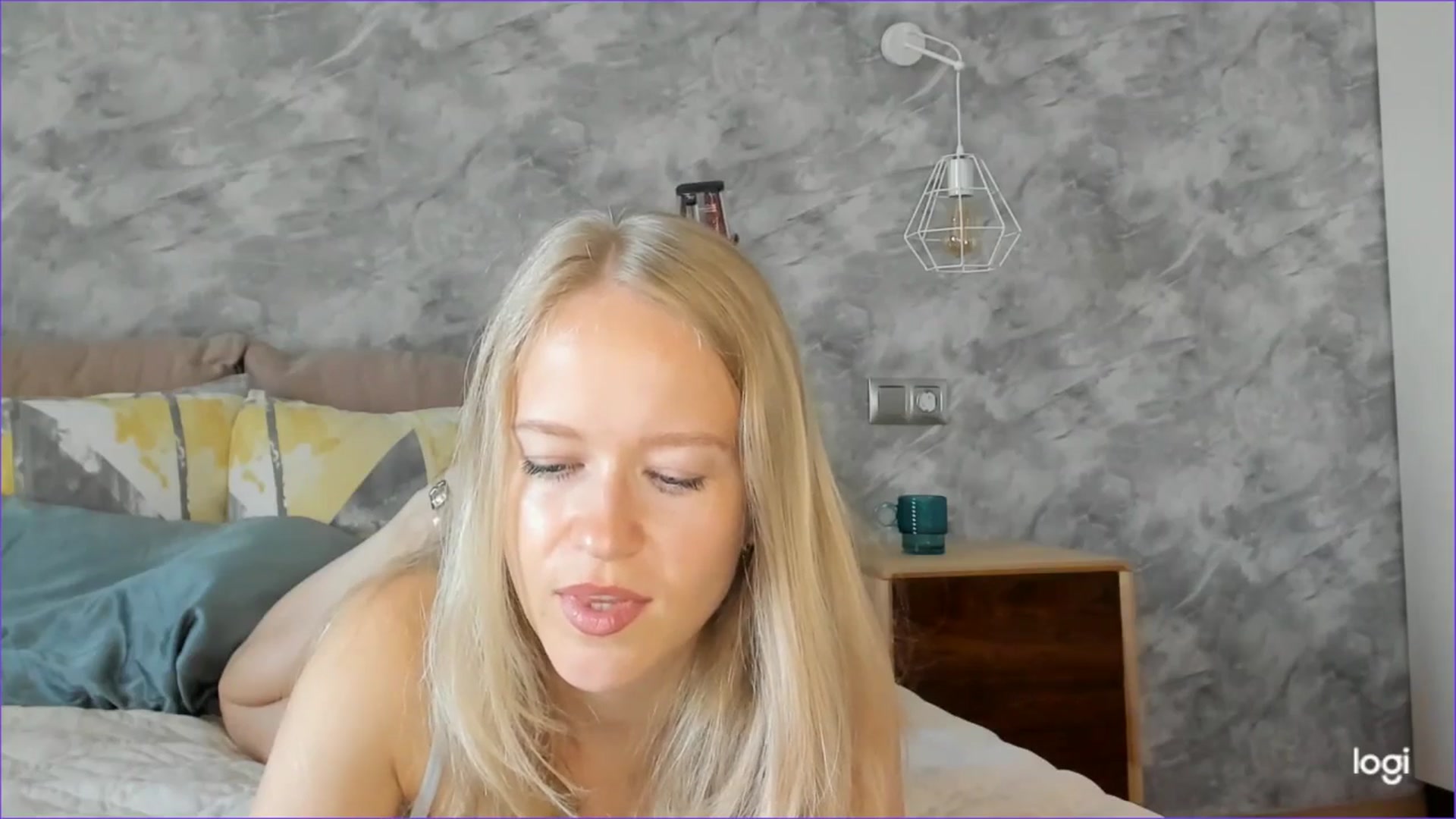 Gallery image thumbnail from Angel_Kristy's myfreecams stream on, 06/29/2025, 03:45 image 14 of 20