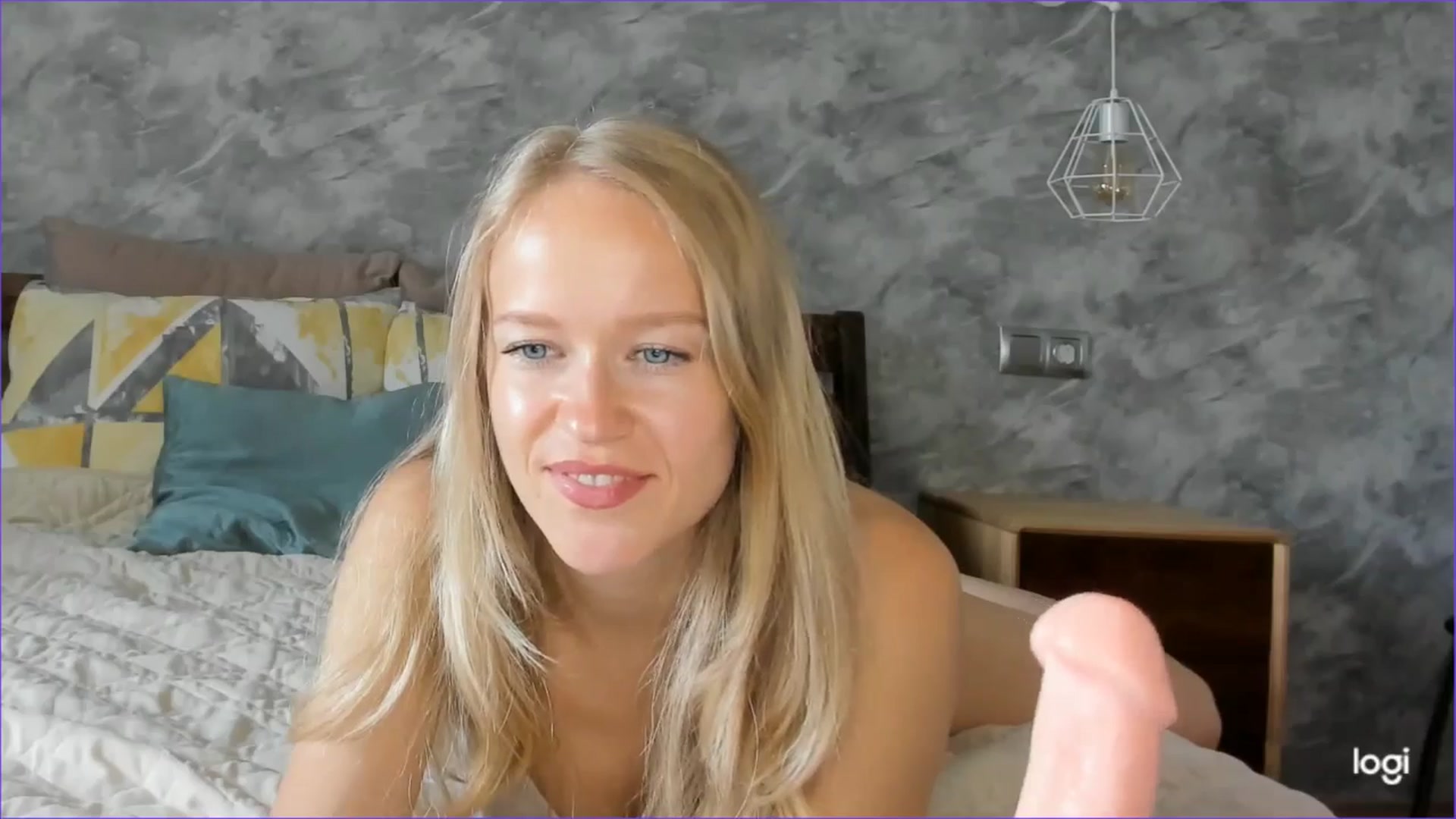 Gallery image thumbnail from Angel_Kristy's myfreecams stream on, 06/29/2025, 04:29 image 20 of 20