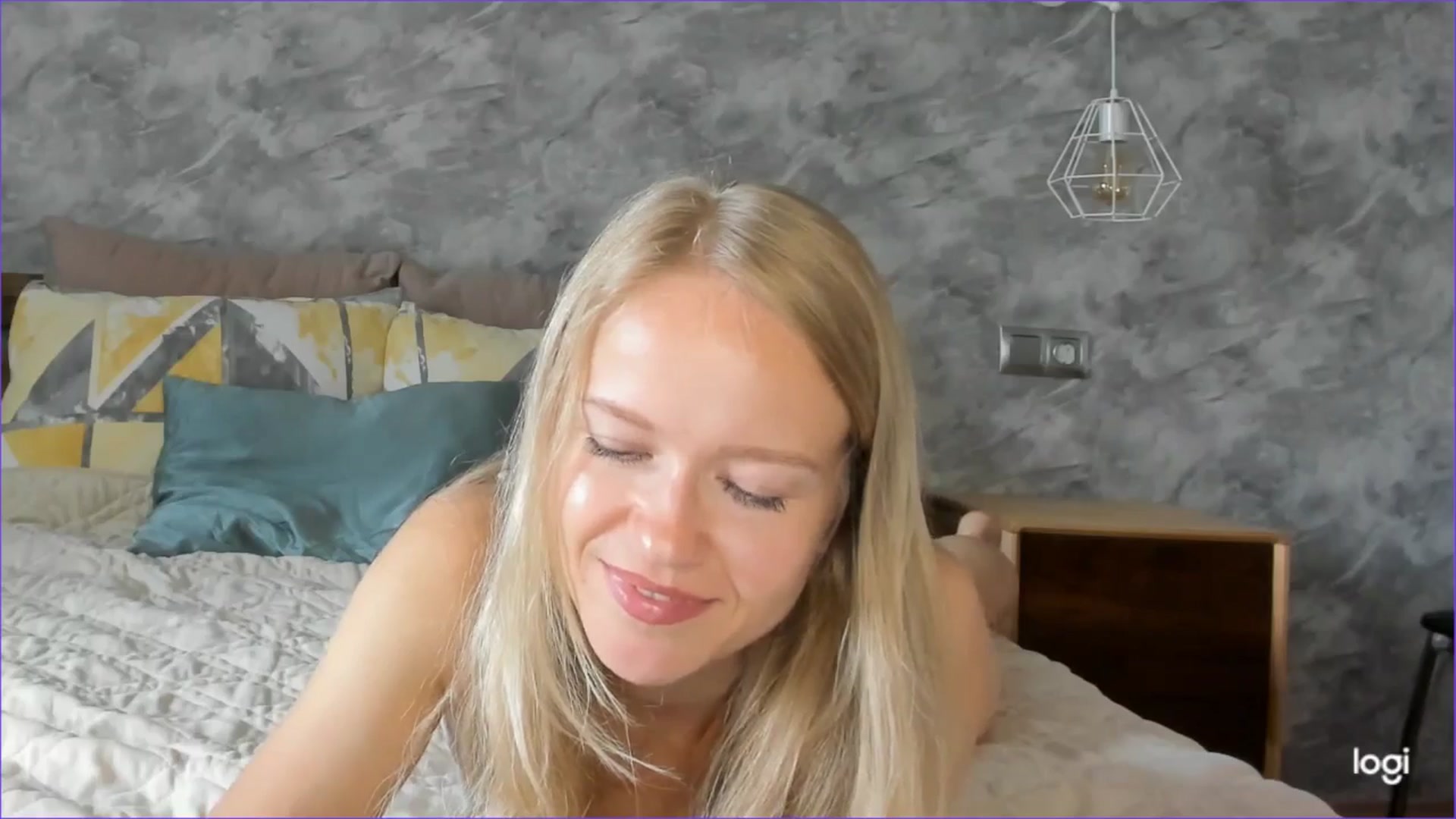 Gallery image thumbnail from Angel_Kristy's myfreecams stream on, 06/29/2025, 04:29 image 16 of 20